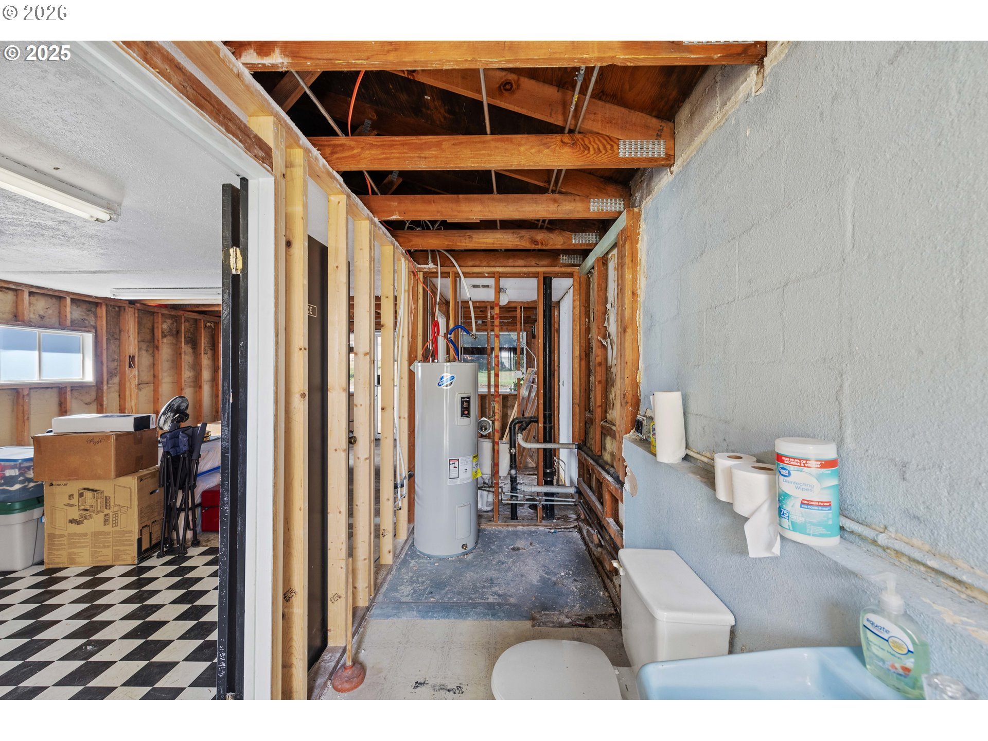 2245 Broadway Ave Property Photo 13