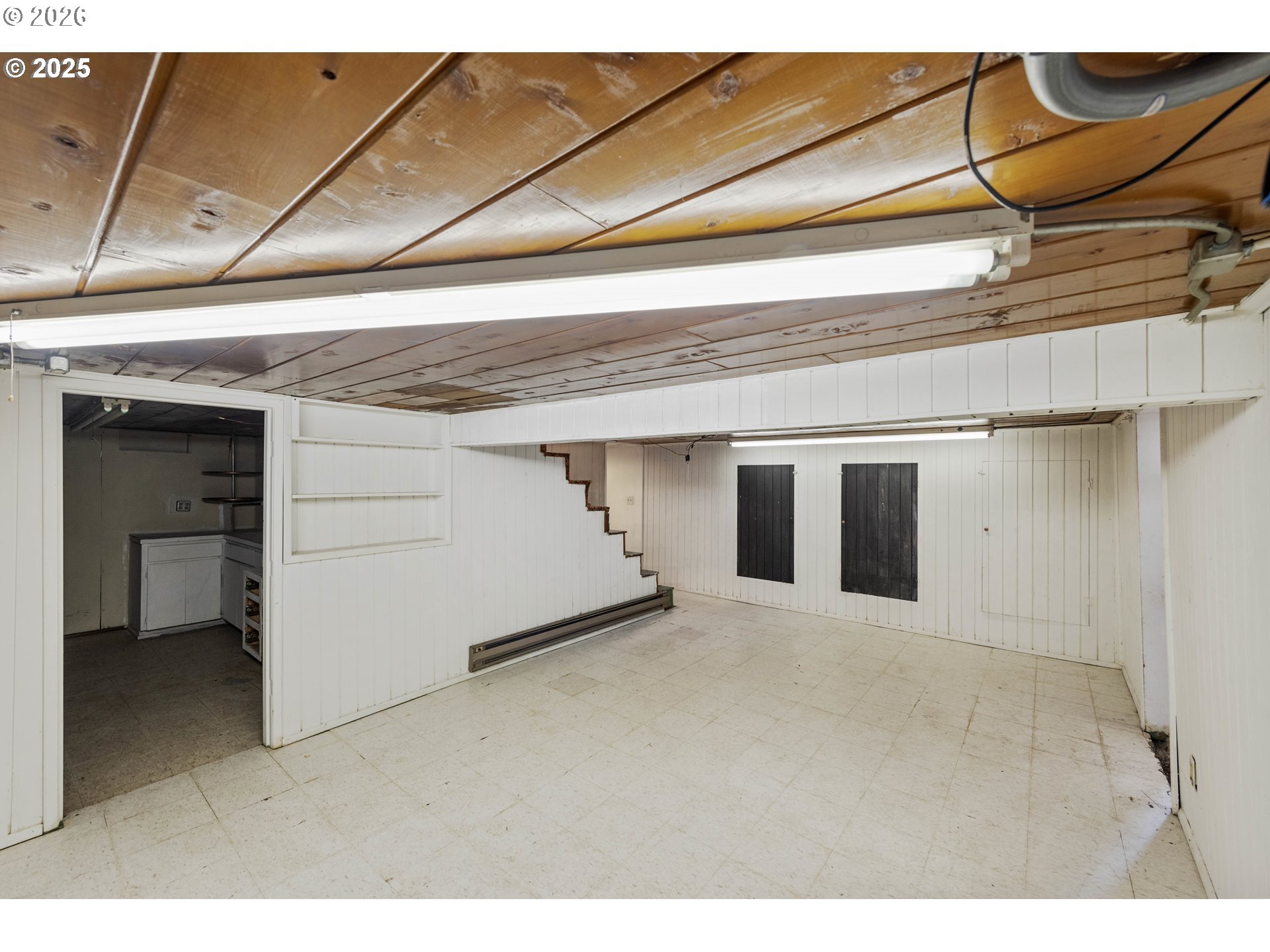 2245 Broadway Ave Property Photo 15