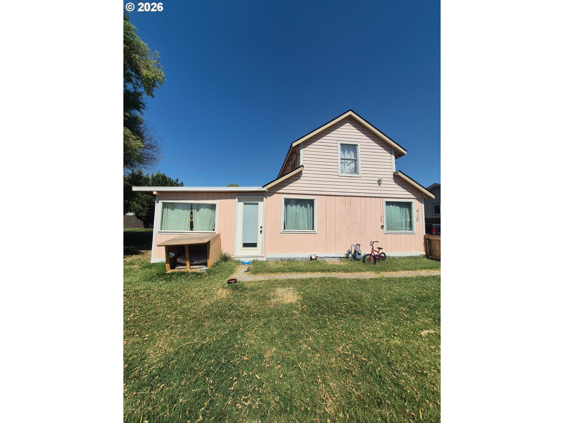 410 N Glendening St Property Photo 1