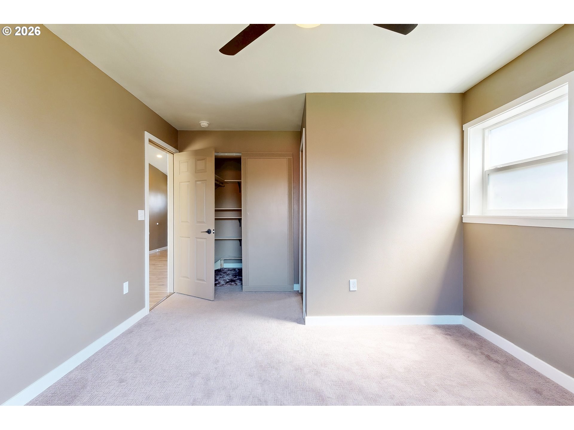 905 Cowl St Property Photo 16