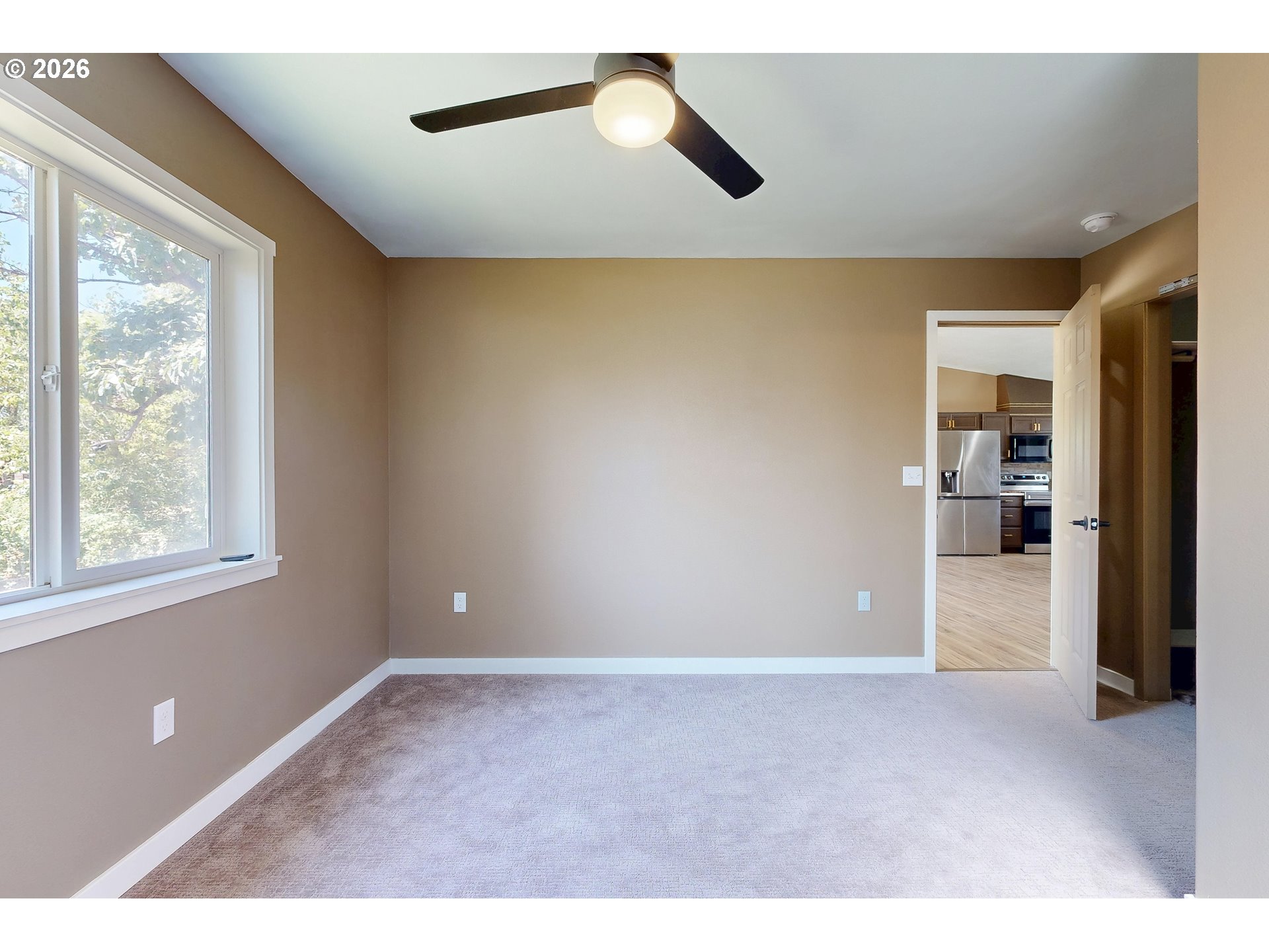 905 Cowl St Property Photo 19