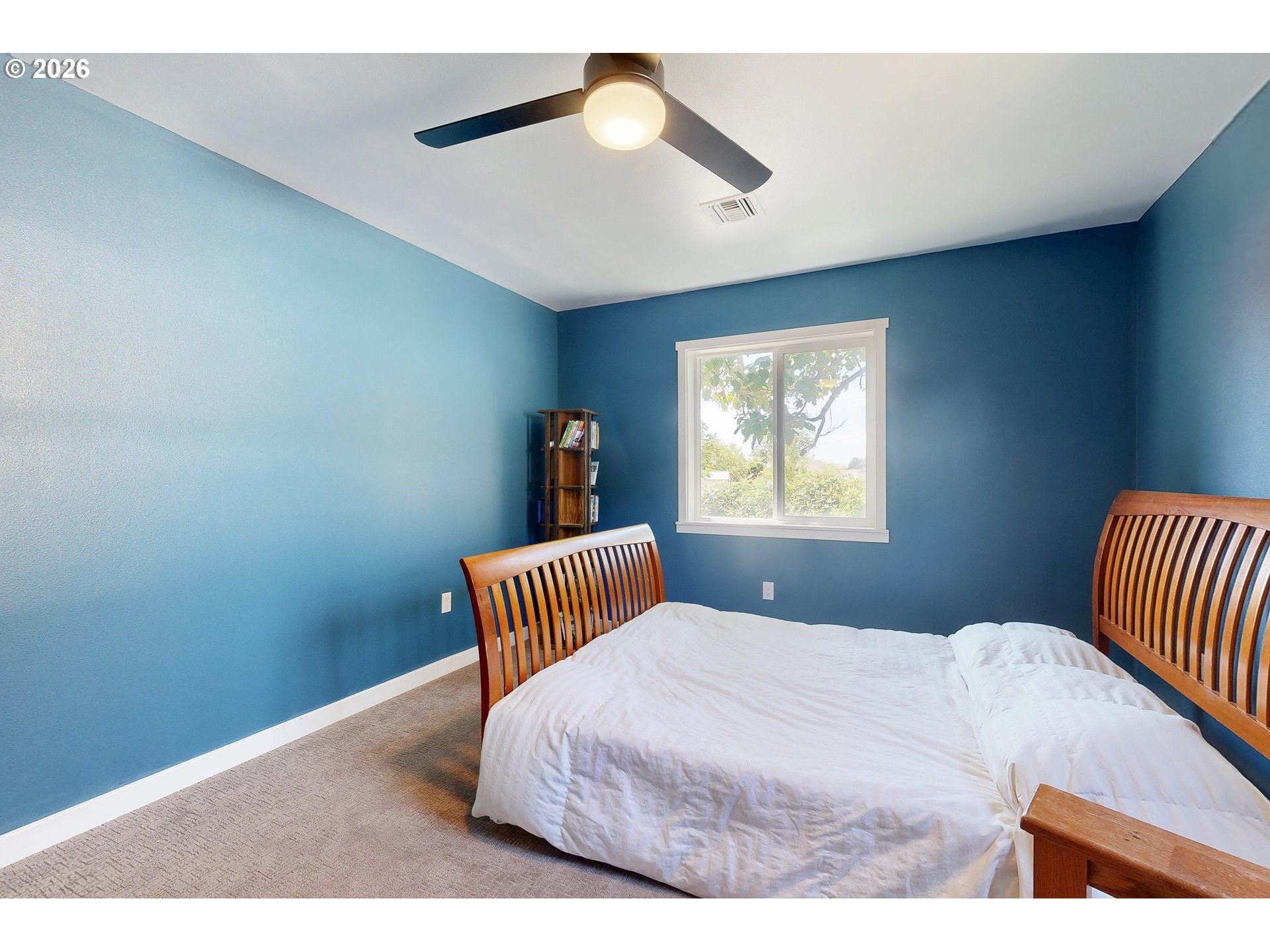905 Cowl St Property Photo 20