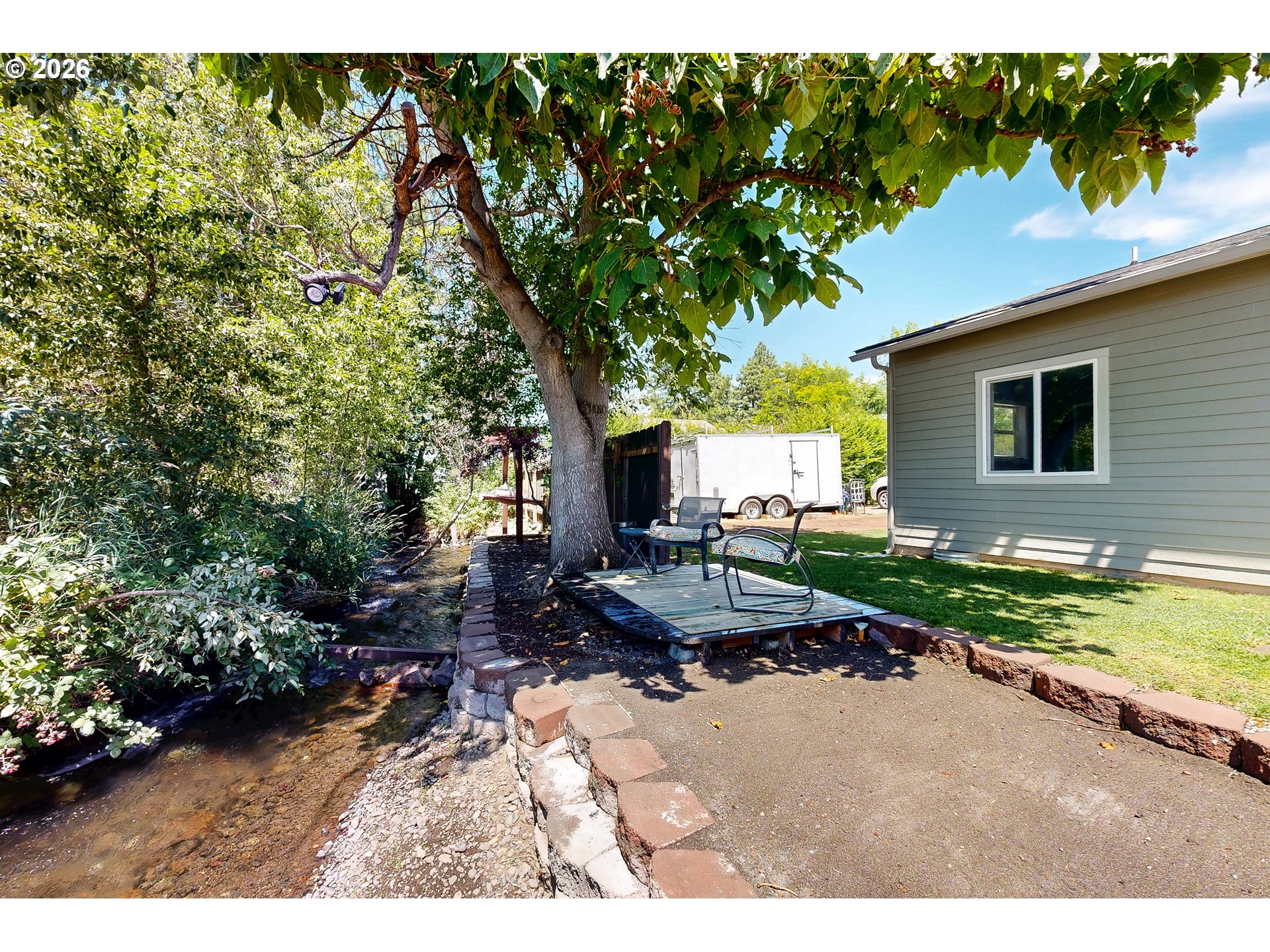 905 Cowl St Property Photo 34