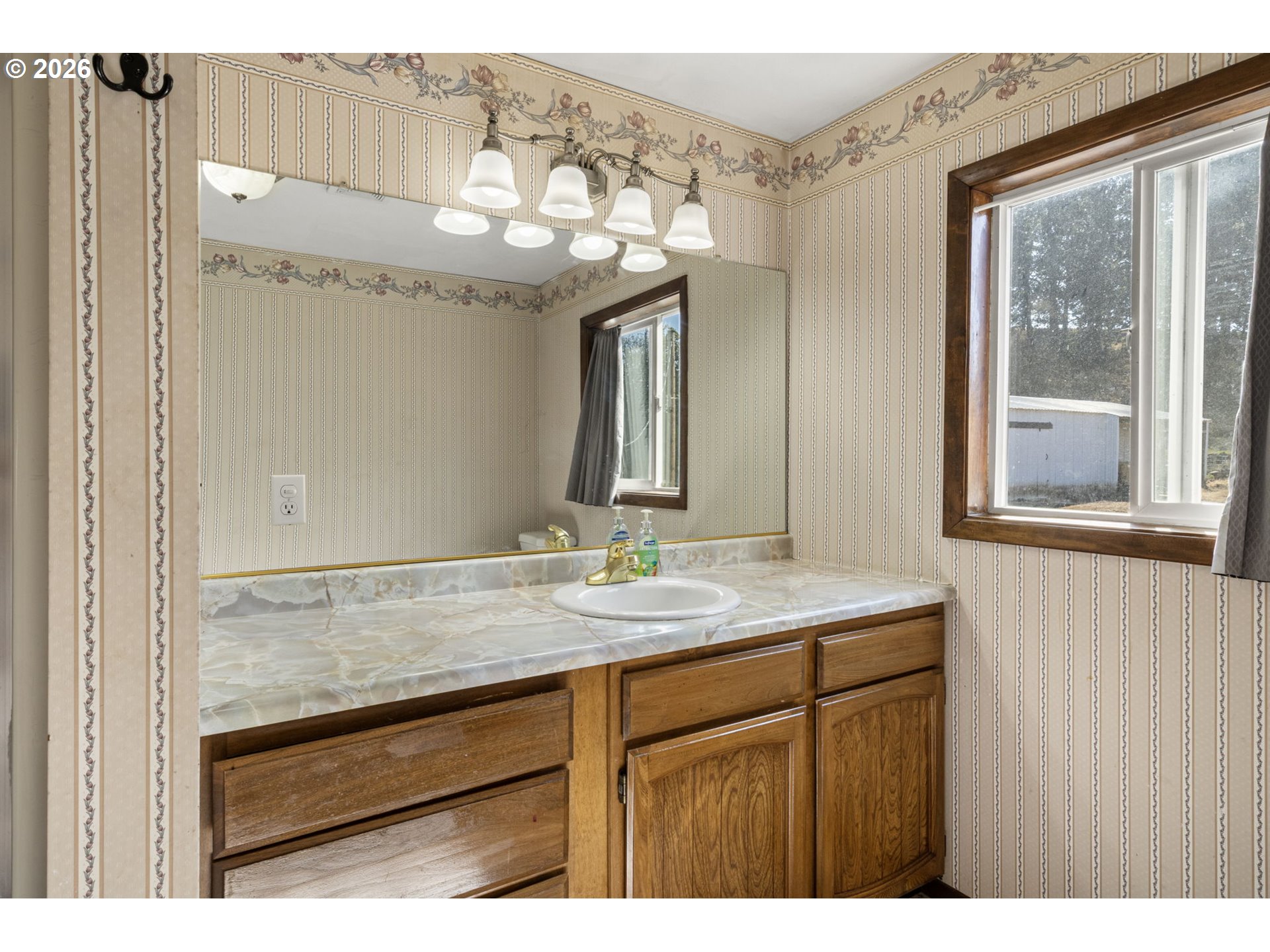 11523 Summit Loop Property Photo 38