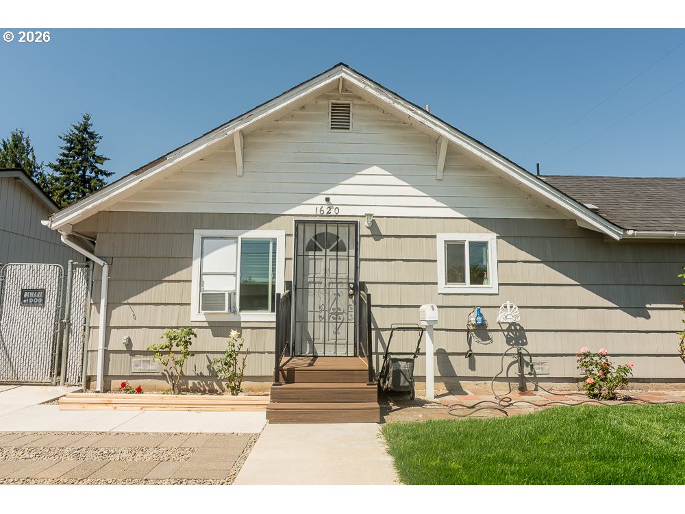1620 9th St Property Photo 1