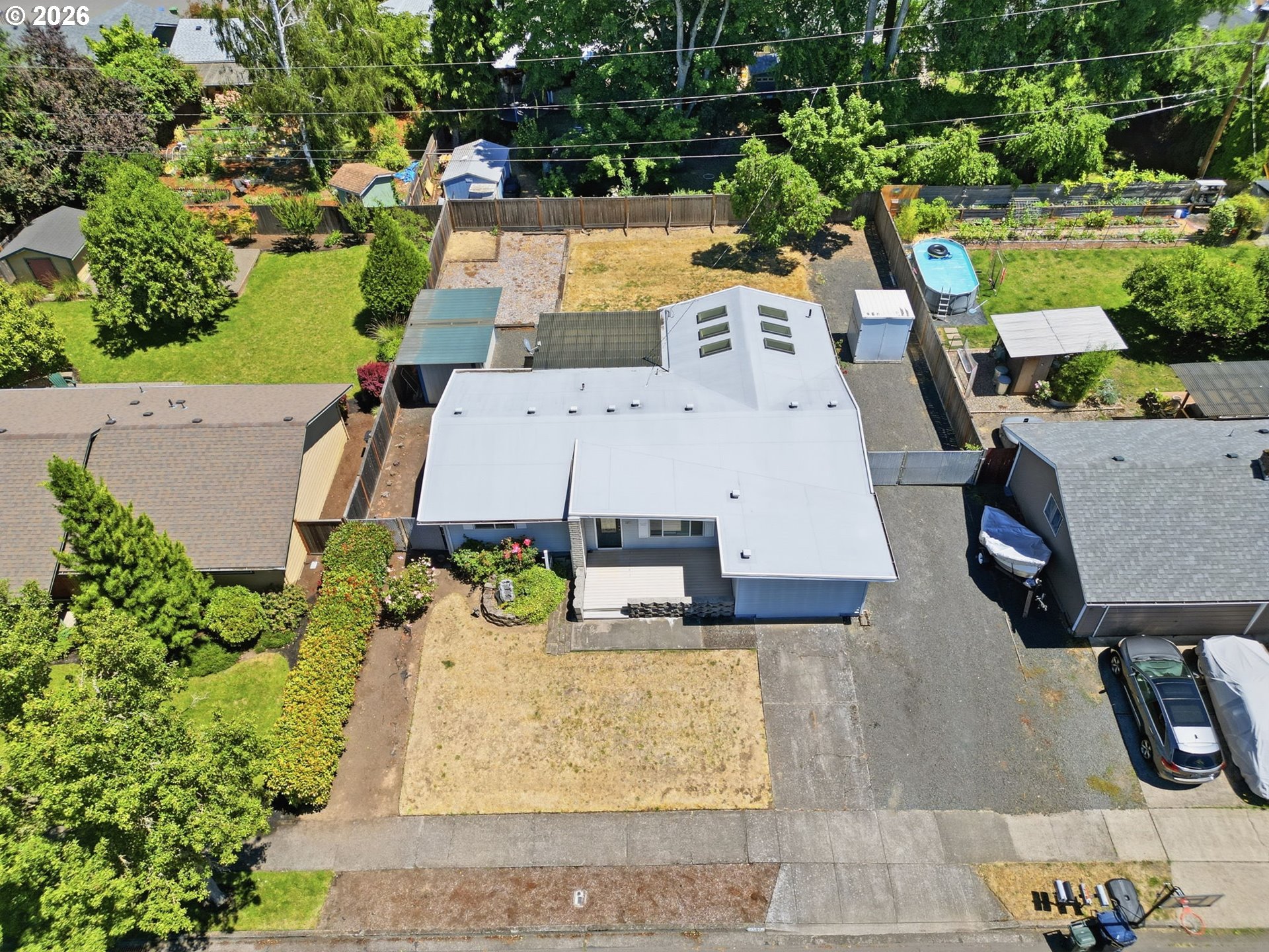 2501 Stratford St Property Photo 43