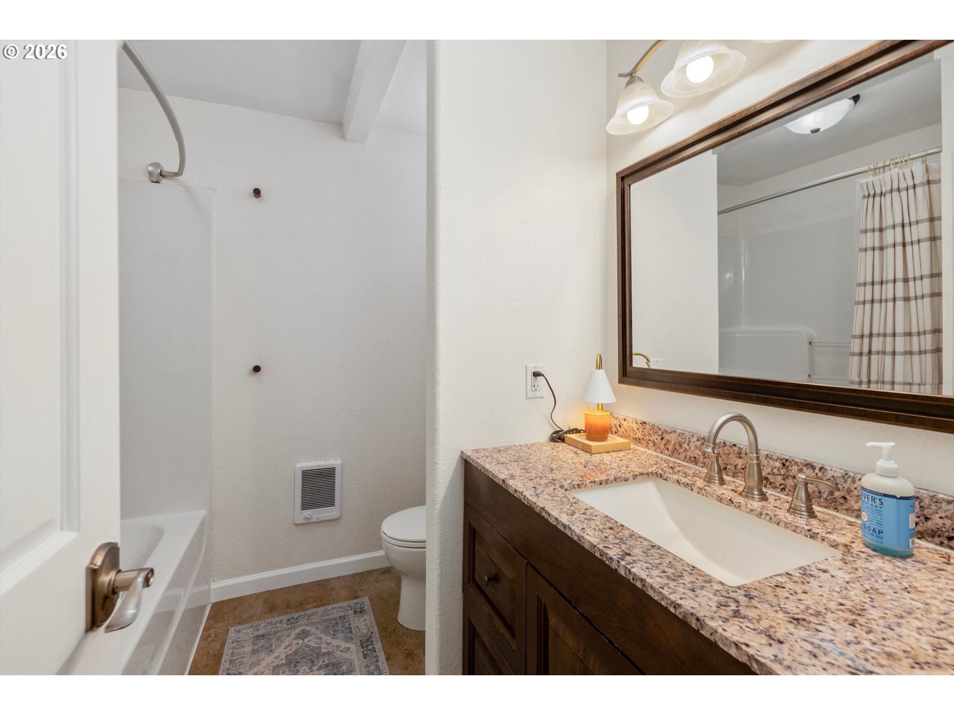 412 Dimick St Property Photo 15