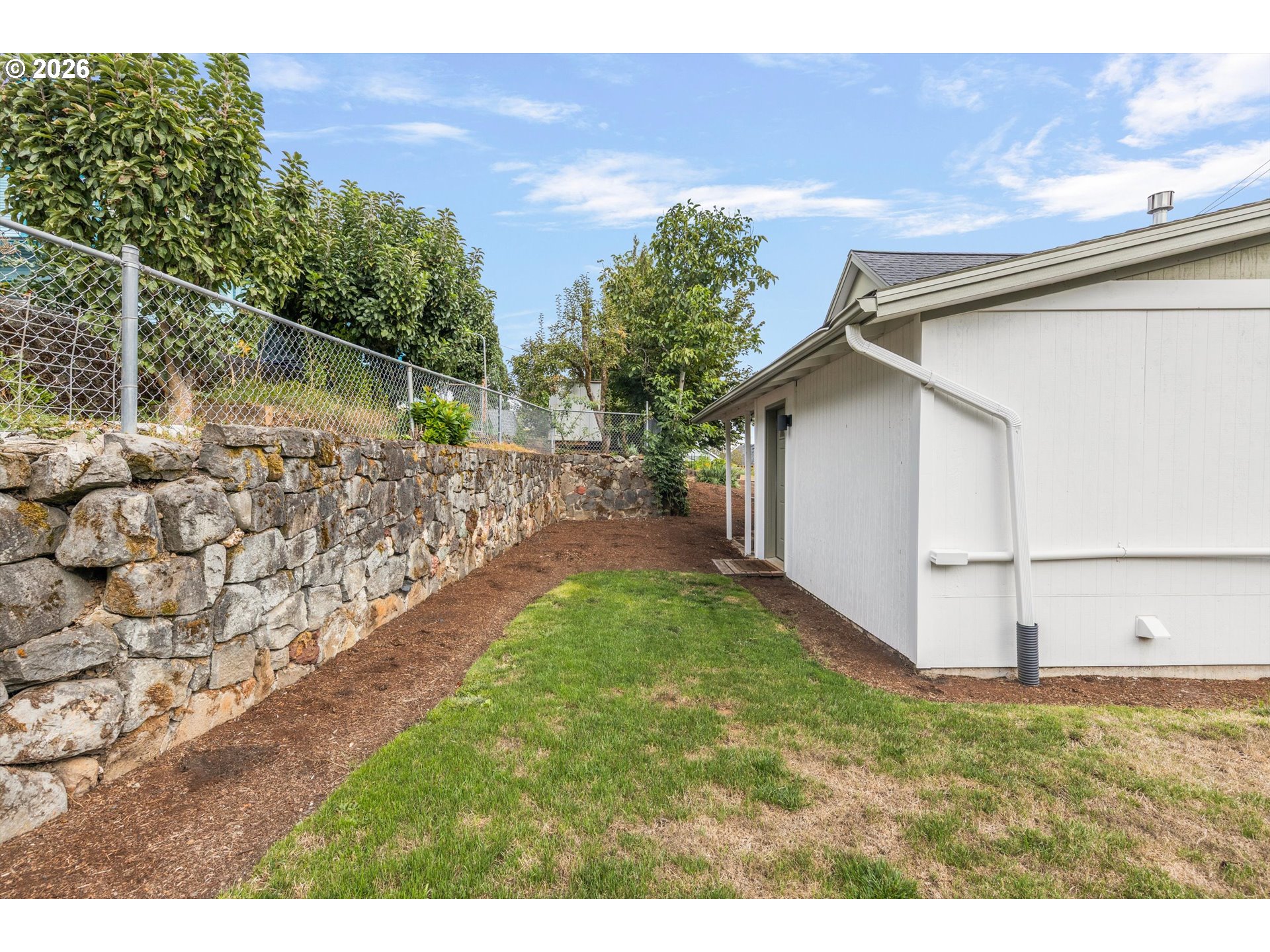 412 Dimick St Property Photo 26