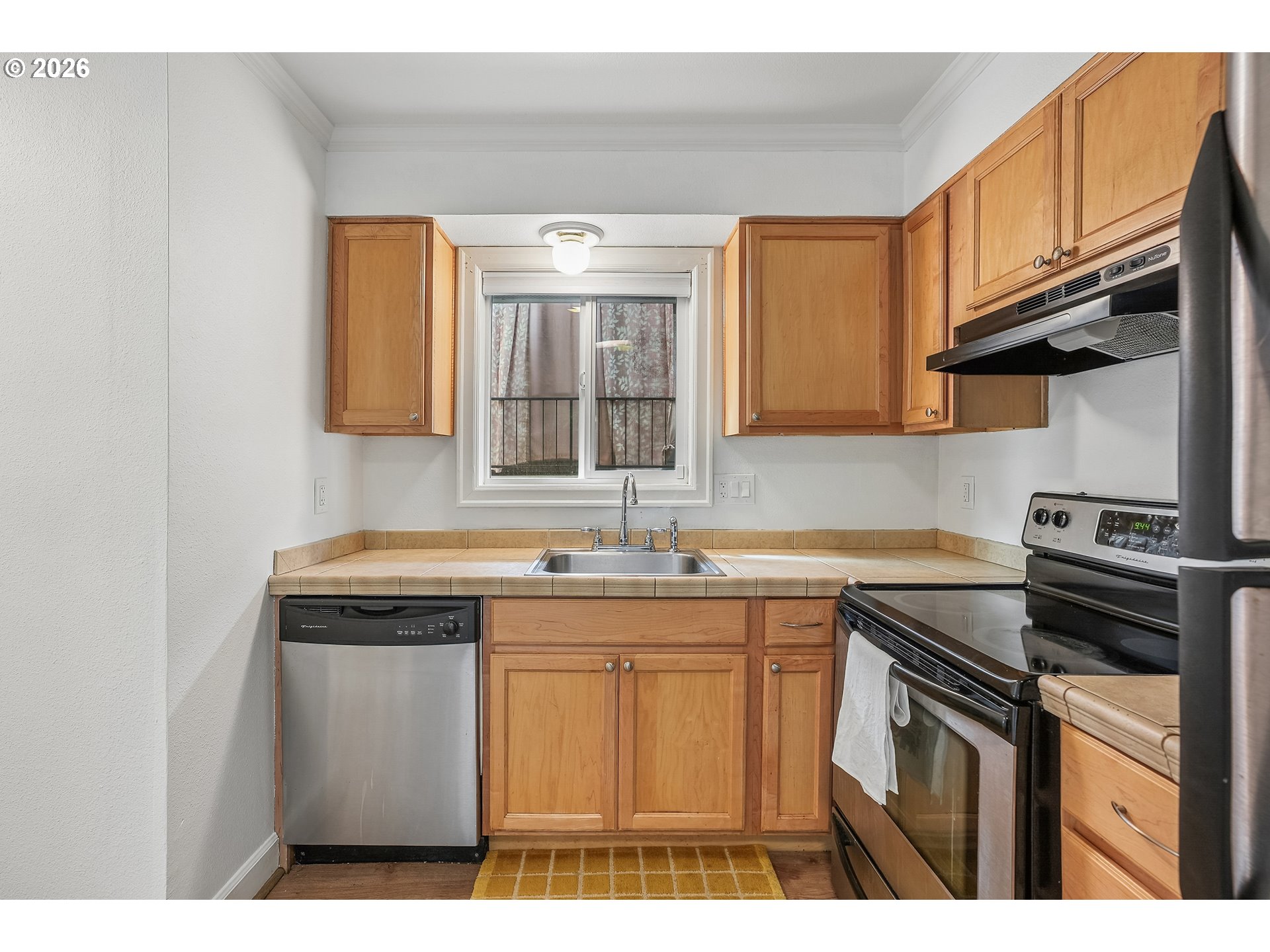 6919 N Leavitt Ave B1 Property Photo 11