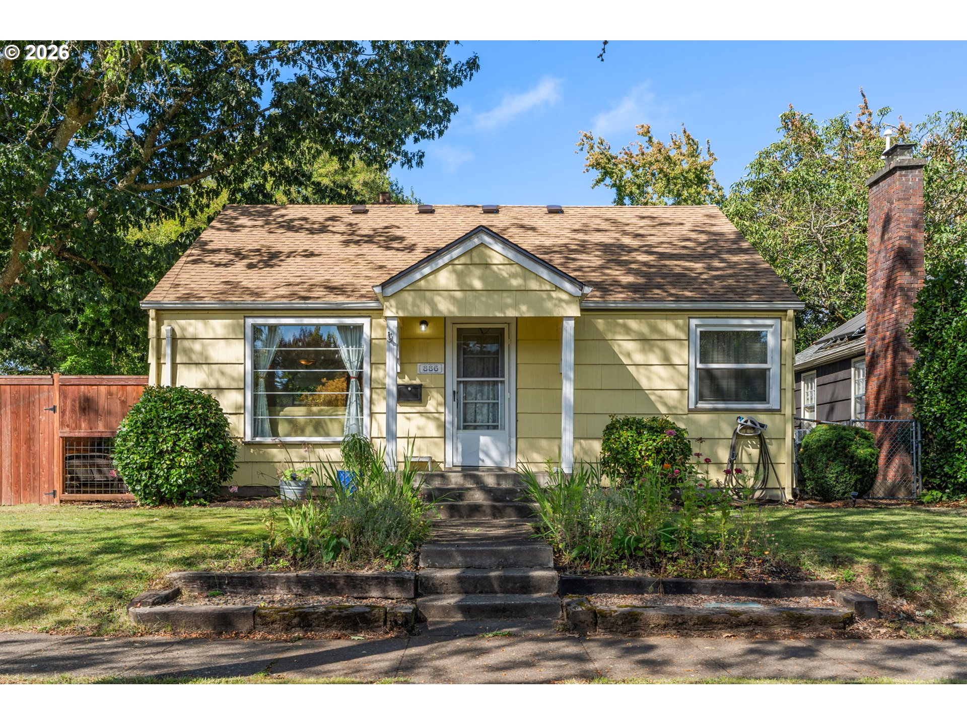 886 Polk St Property Photo 1
