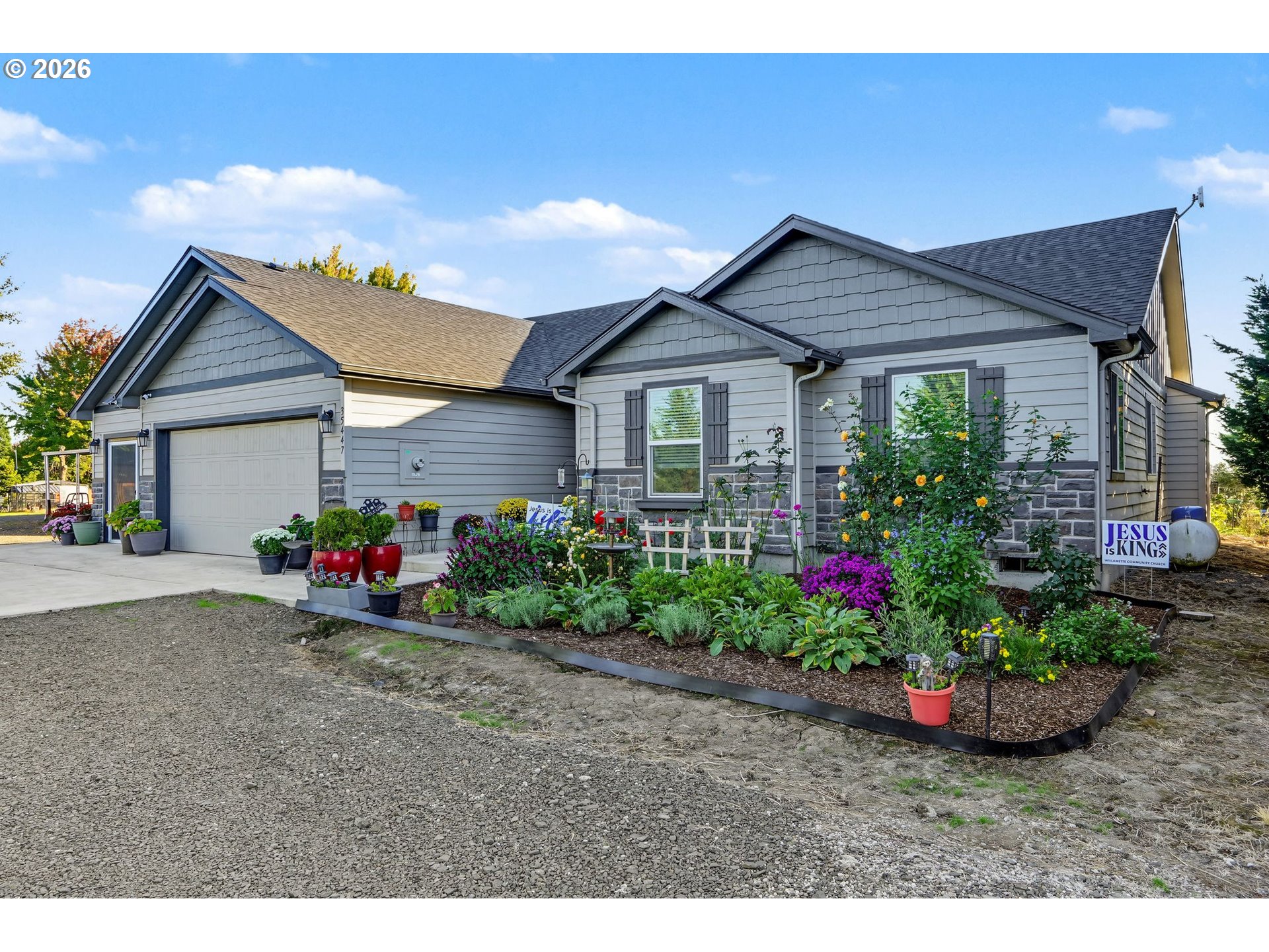 35447 E Knox Butte Rd Property Photo 2