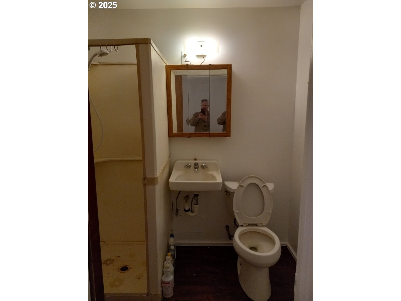 205 W Adams St Property Photo 7