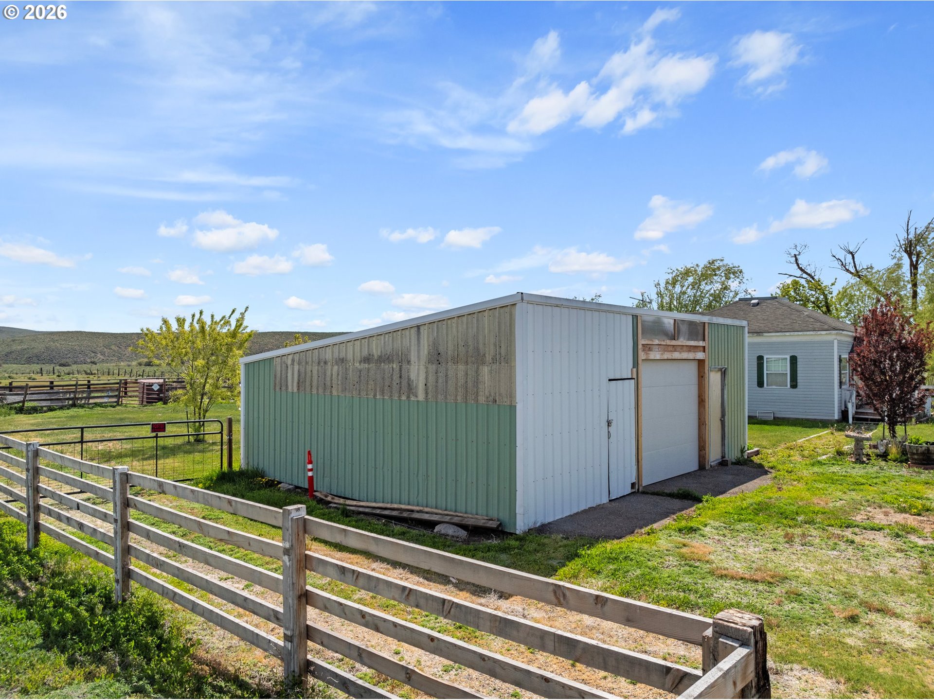 710 School St Property Photo 6