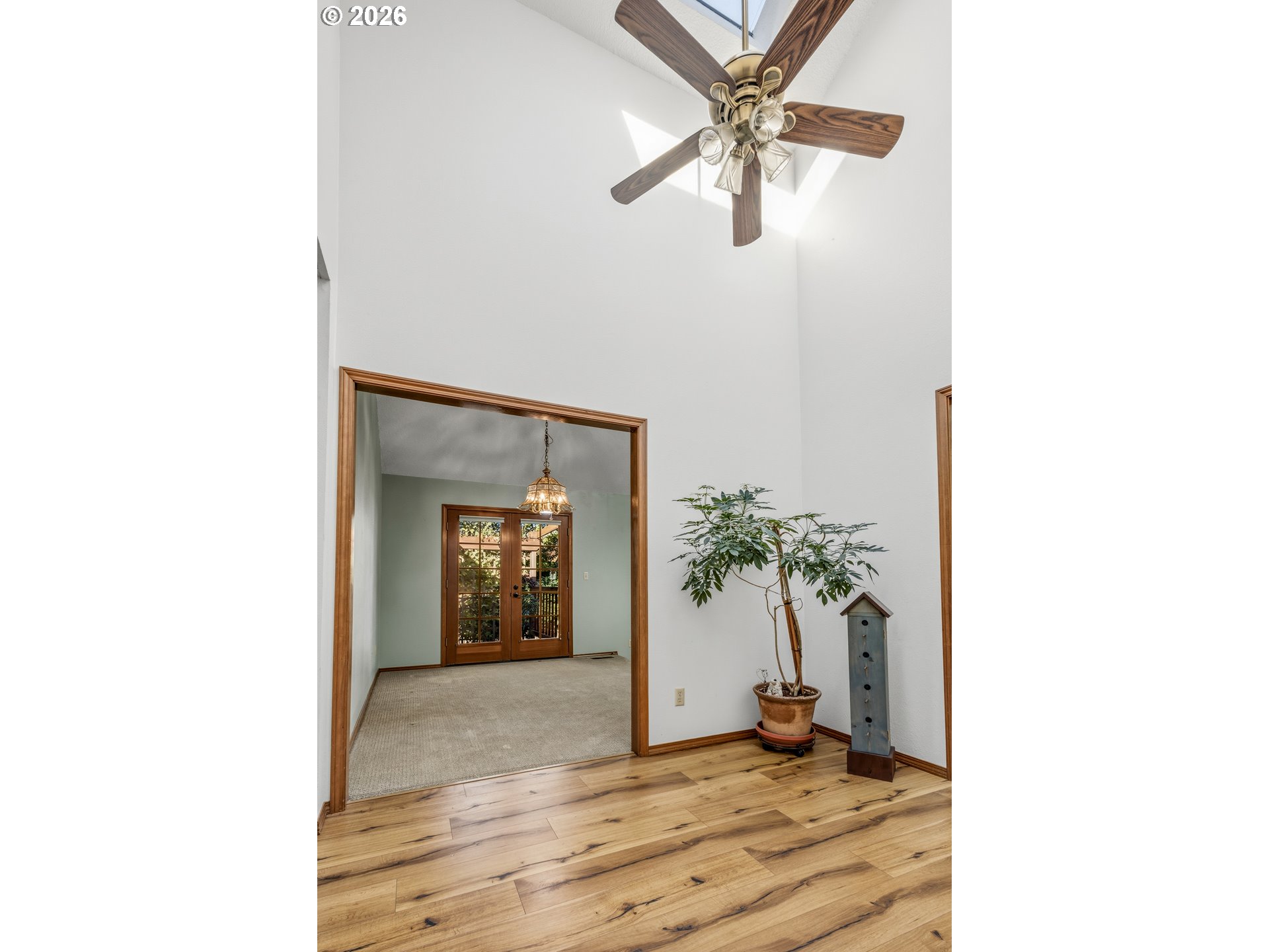2031 Ne Josephine Dr Property Photo 4