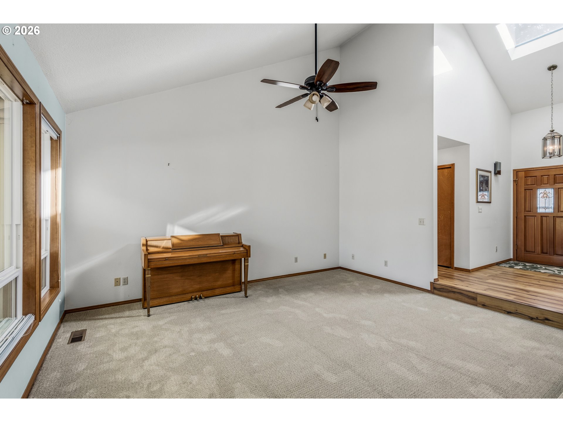 2031 Ne Josephine Dr Property Photo 7
