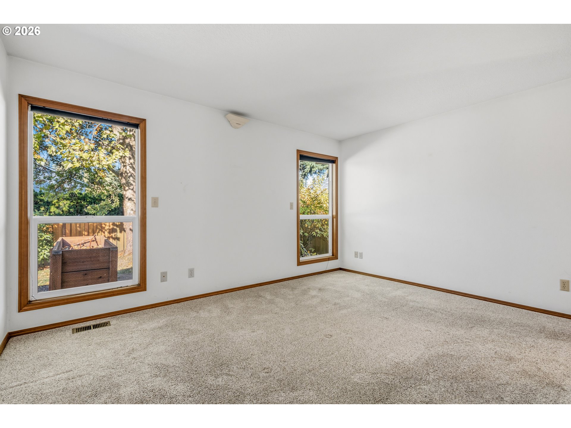 2031 Ne Josephine Dr Property Photo 17