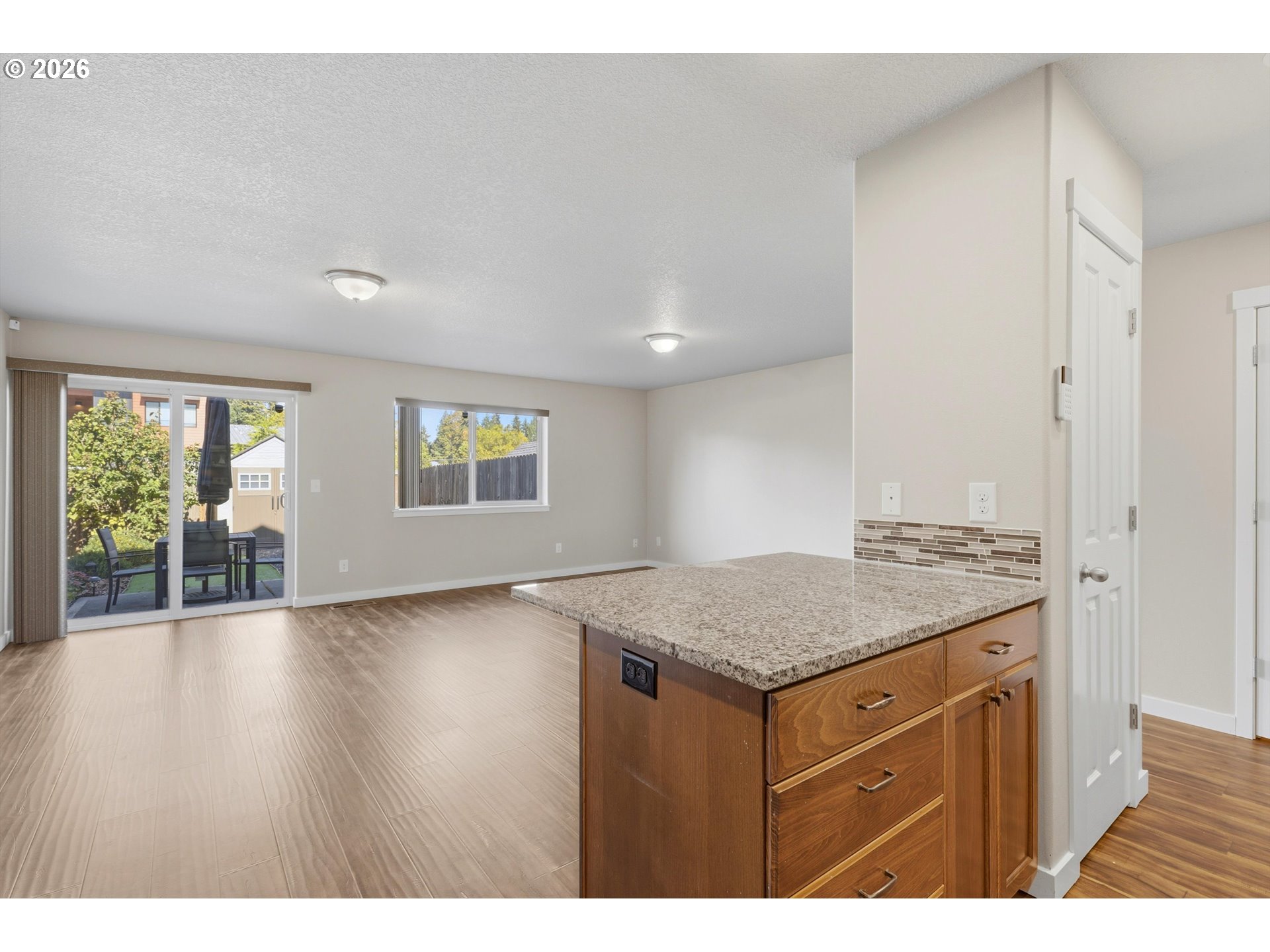 6117 Ne 70th Ct Property Photo 5
