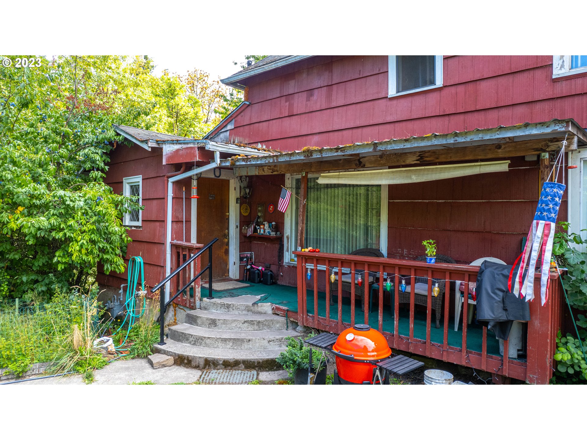 6955 E Main St Property Photo 4