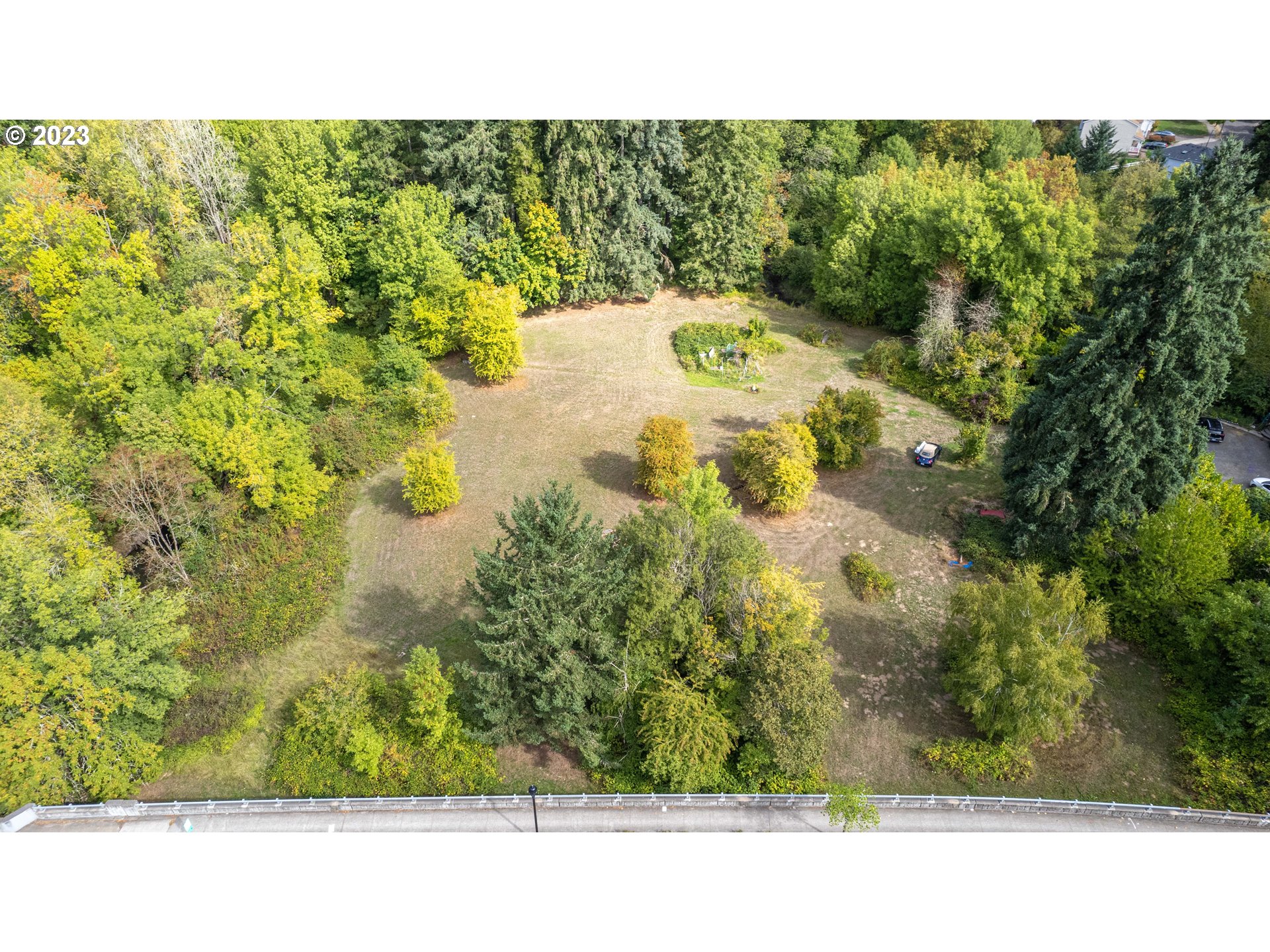 6955 E Main St Property Photo 11