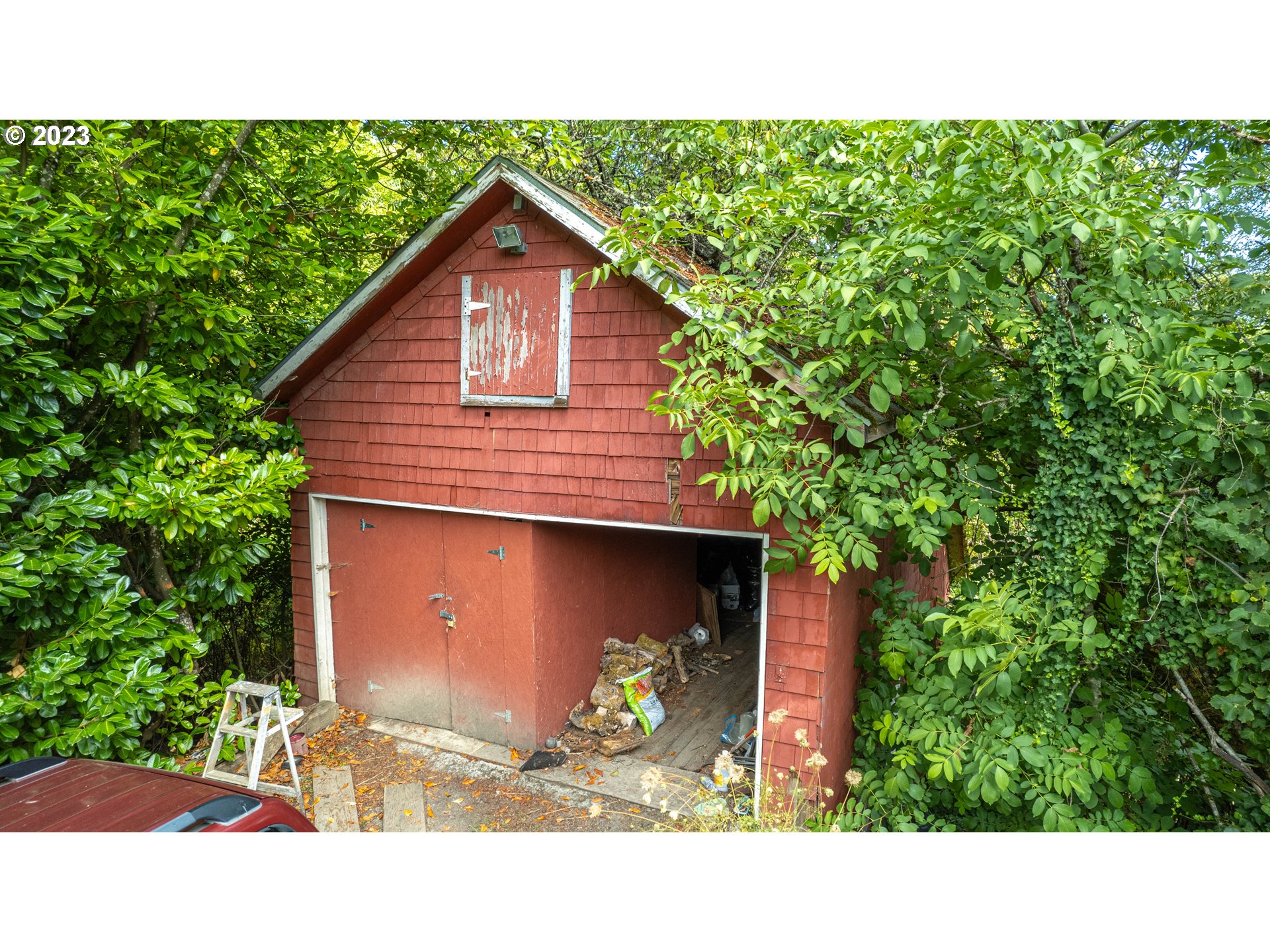 6955 E Main St Property Photo 13