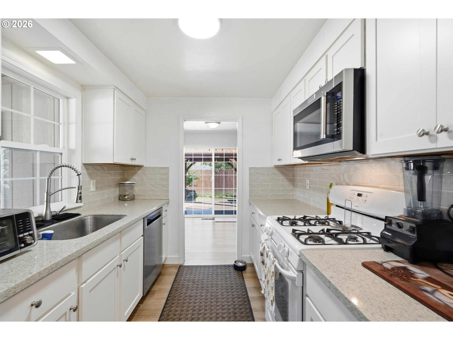 10603 Se Malden St Property Photo 3