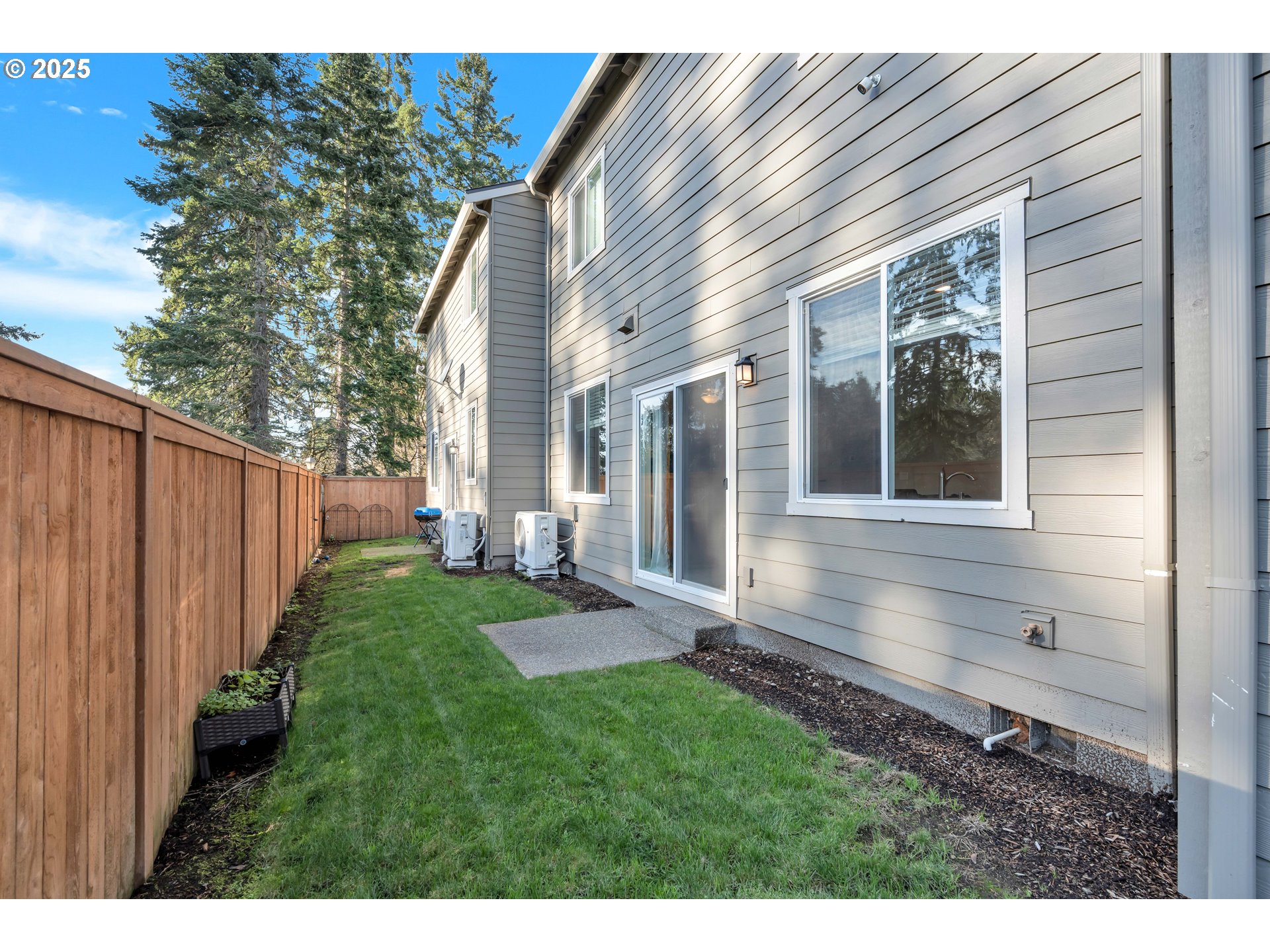 1929 Ne 100th Cir Property Photo 27