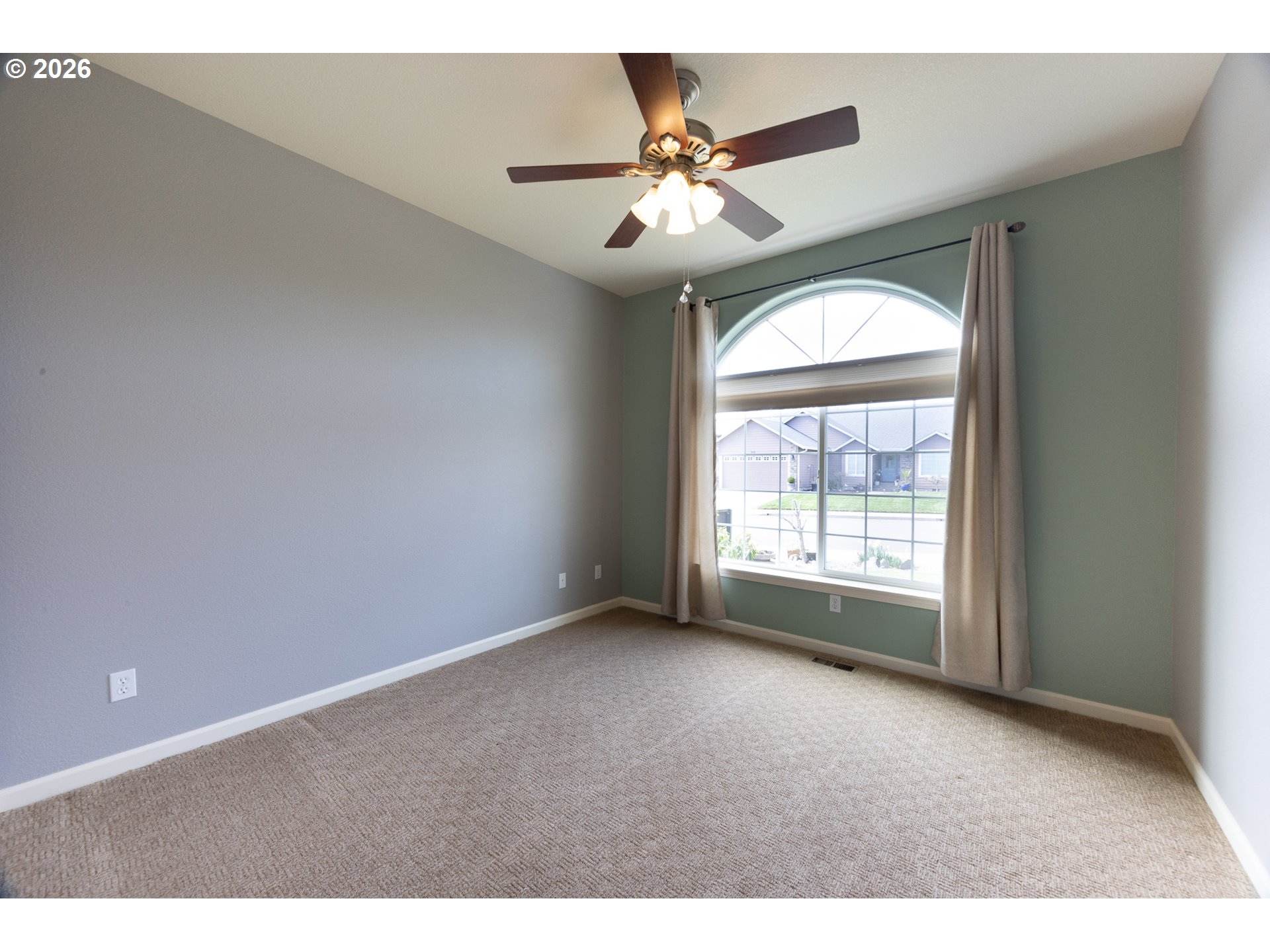 310 Ashwood St Property Photo 18
