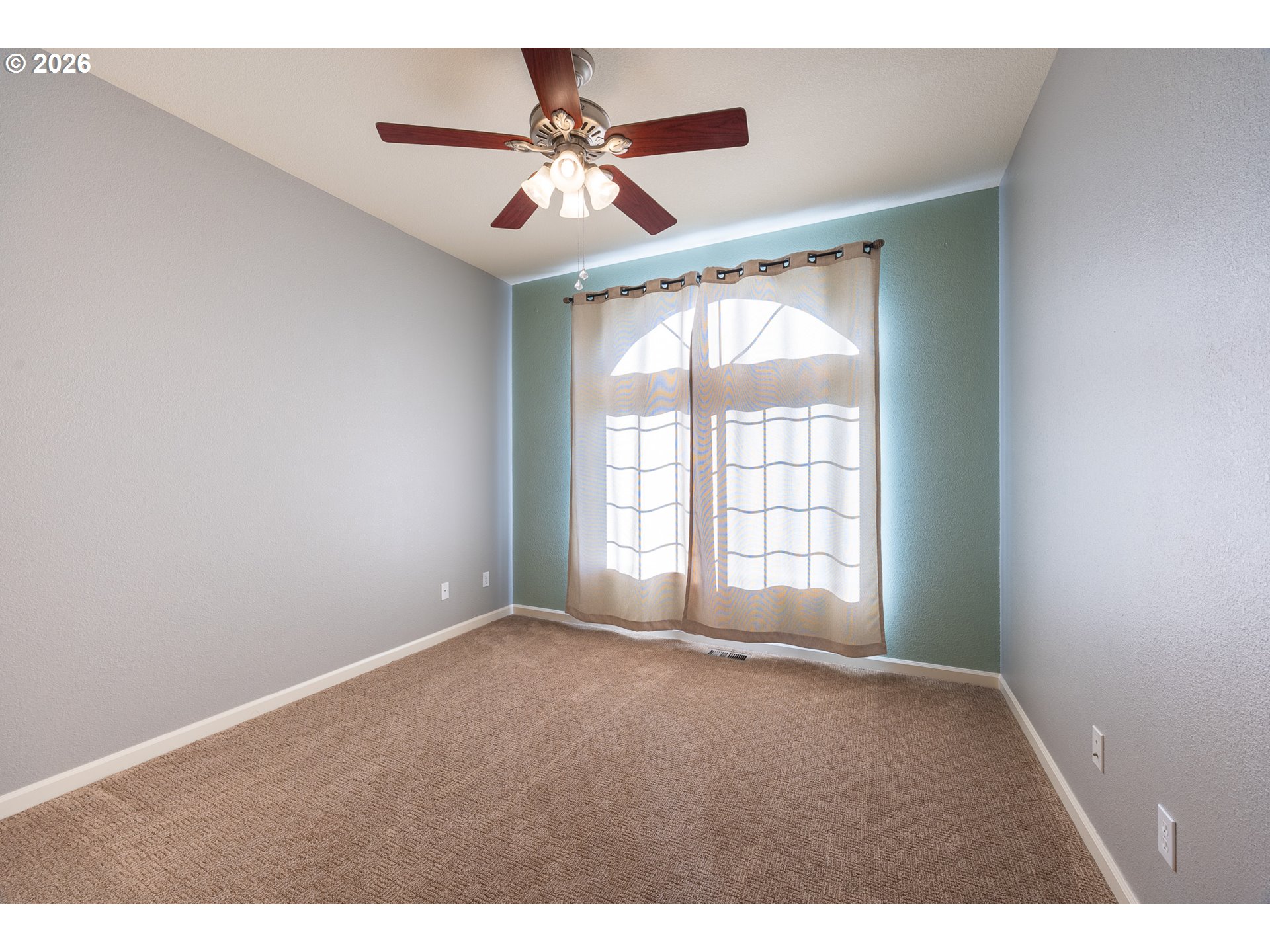 310 Ashwood St Property Photo 20