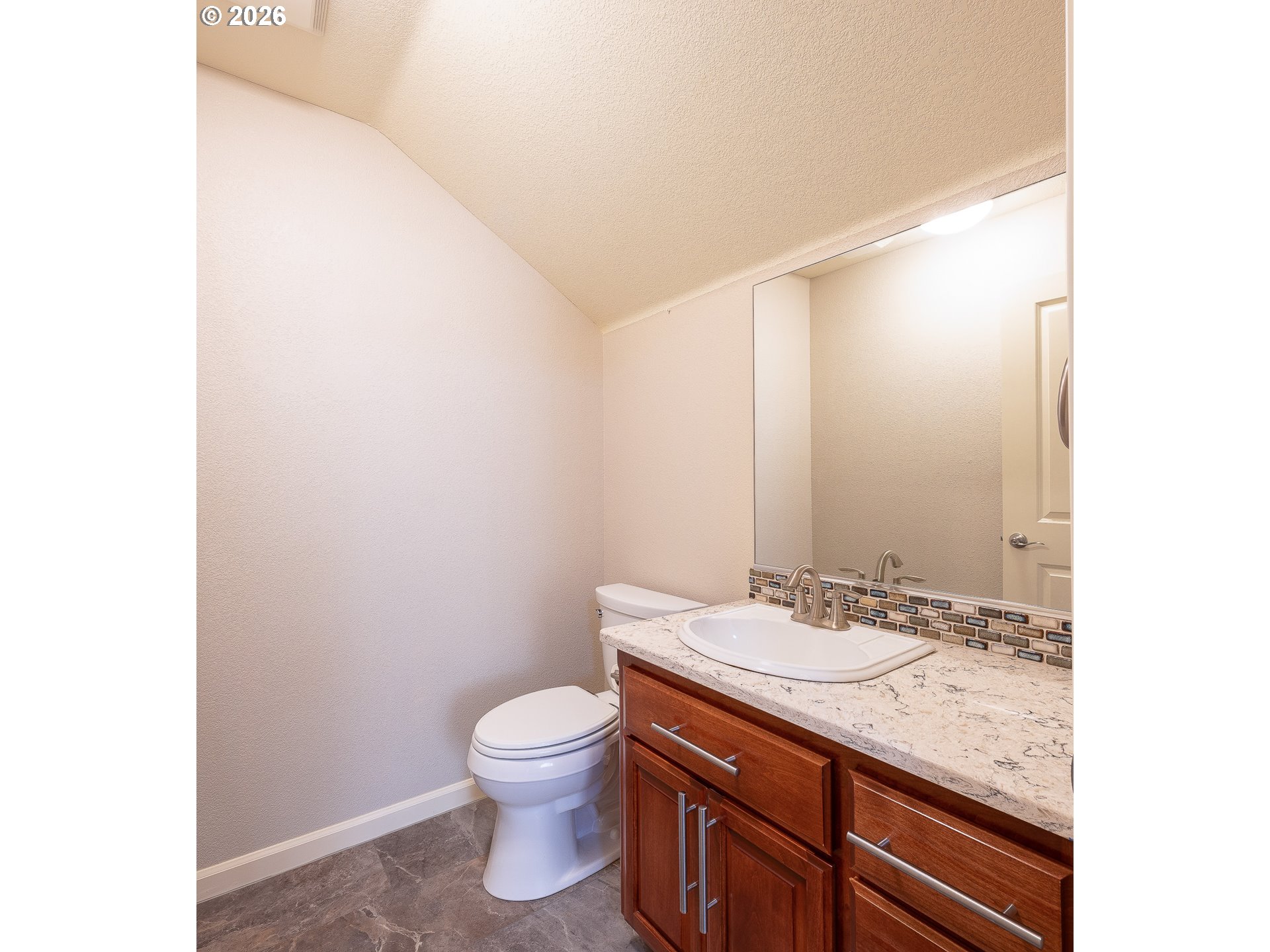 310 Ashwood St Property Photo 25