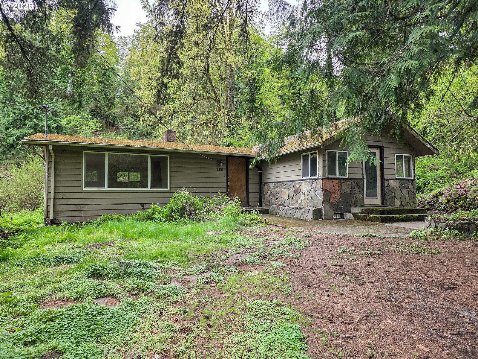 4410 Se Aldercrest Rd Property Photo 1
