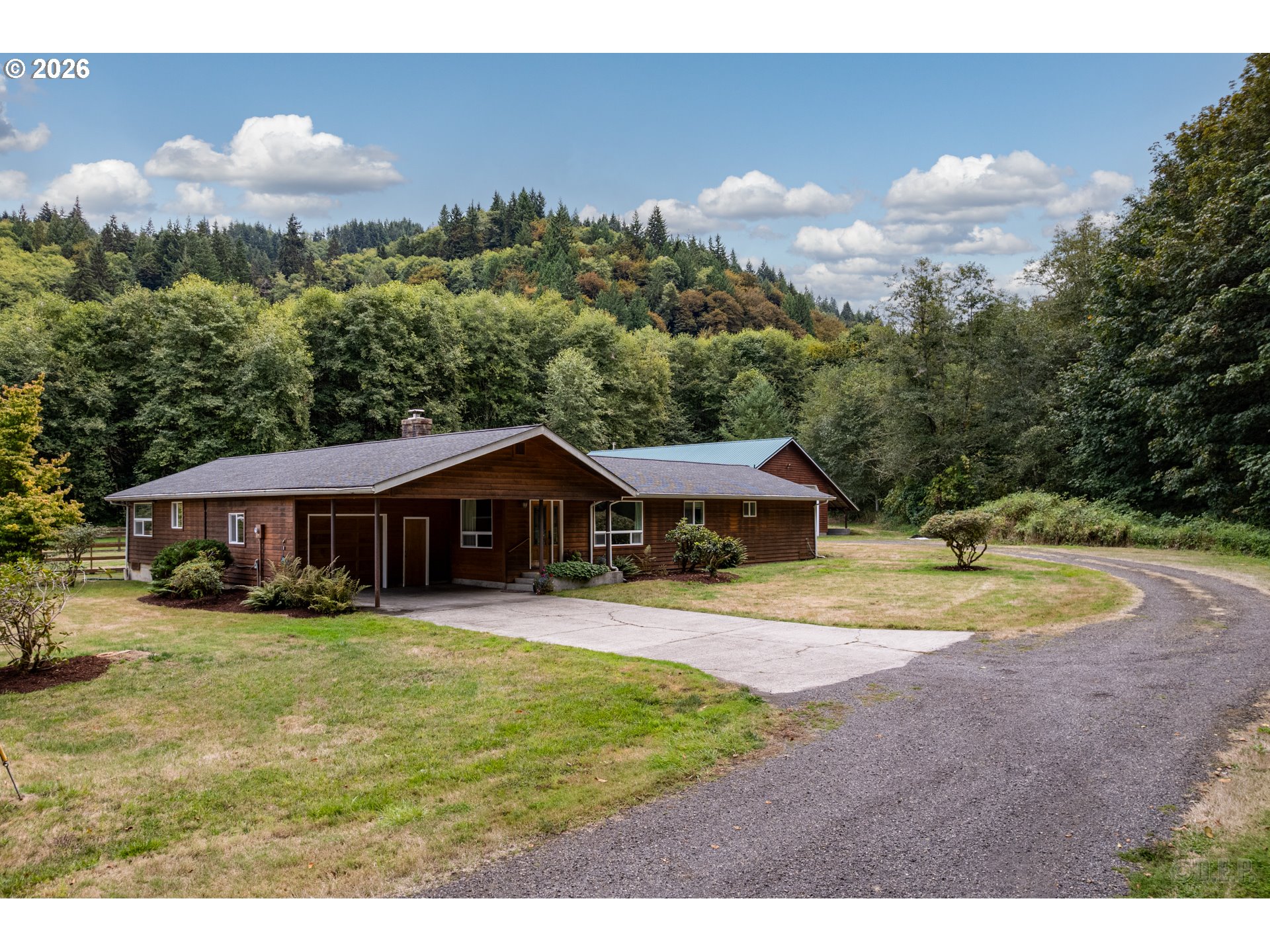 13740 Colvin Rd Property Photo 1