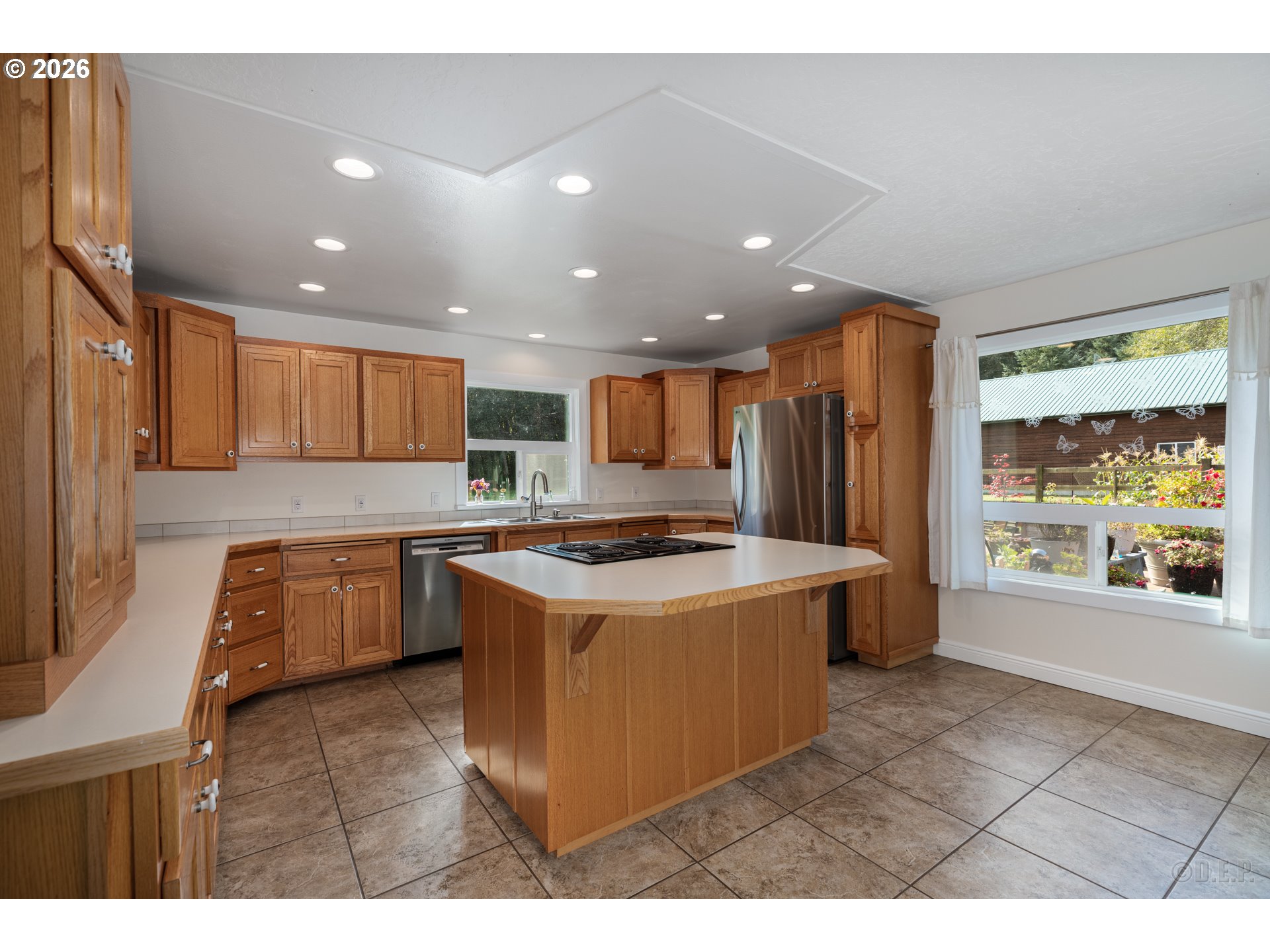 13740 Colvin Rd Property Photo 11