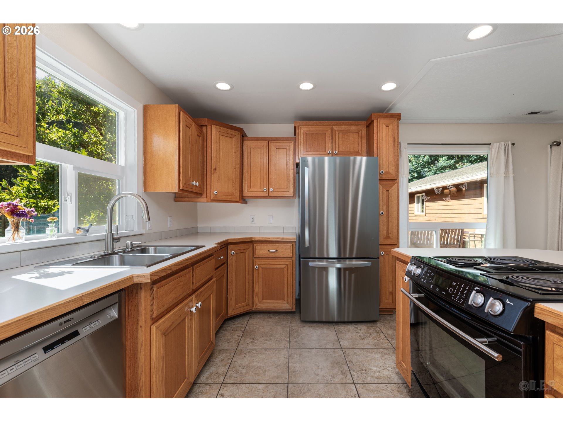 13740 Colvin Rd Property Photo 12