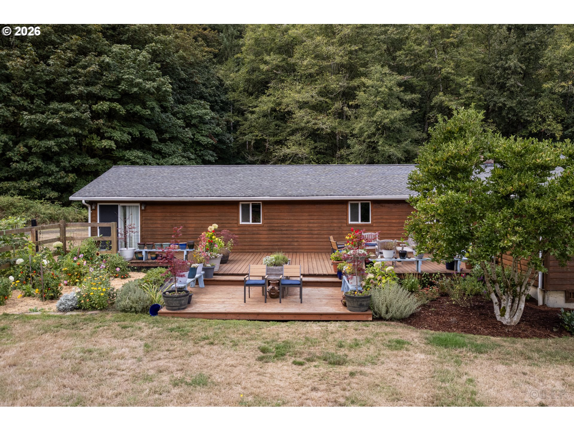 13740 Colvin Rd Property Photo 28