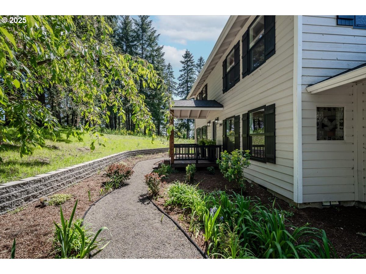 2995 Barnhart Rd Property Photo 3