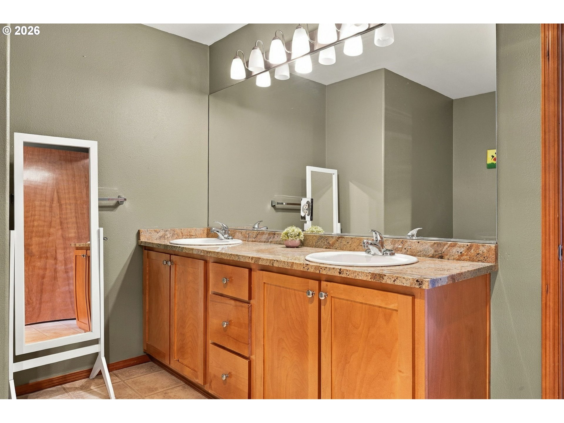 15325 Nw Central Dr 304 Property Photo 15