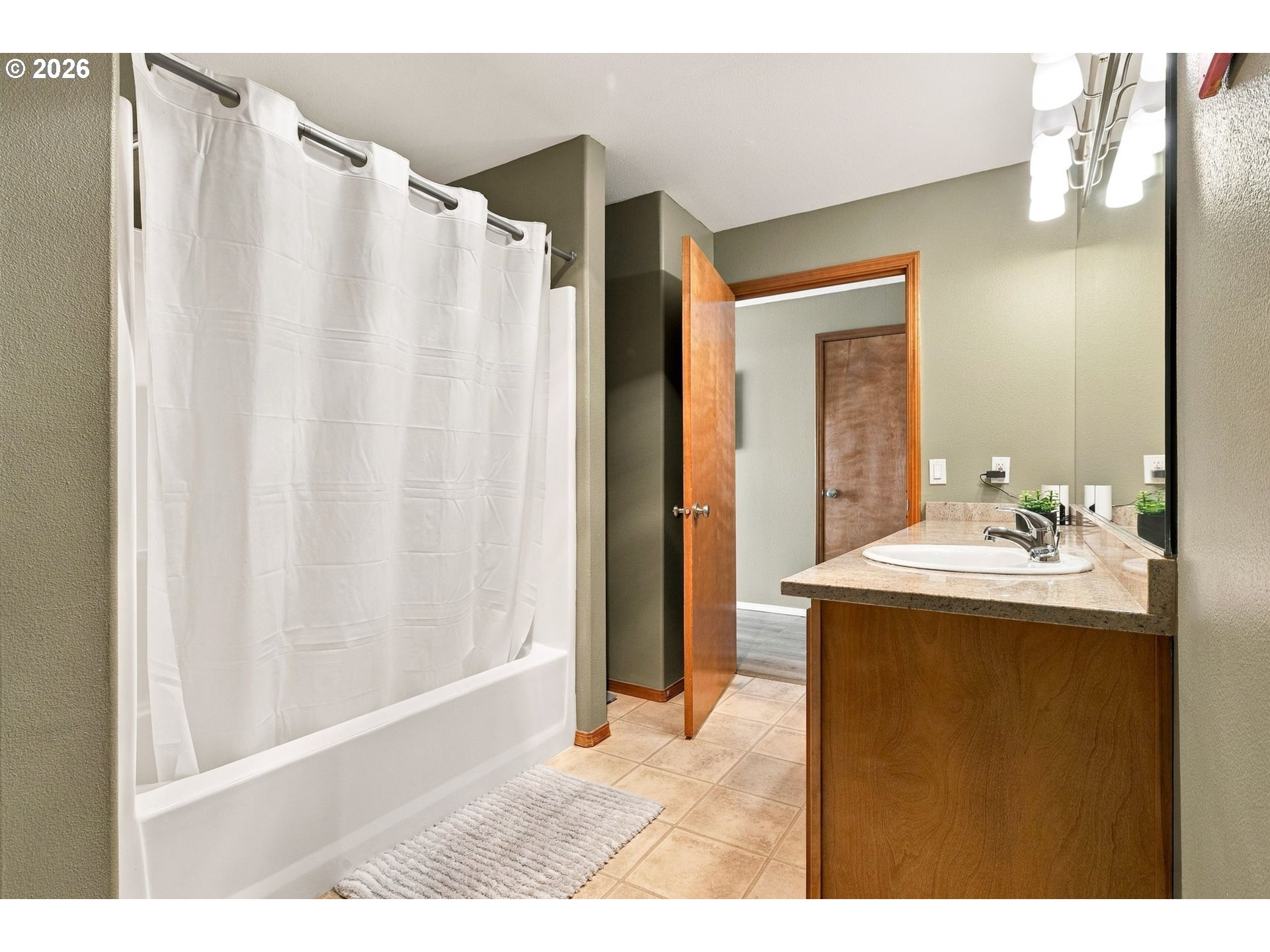 15325 Nw Central Dr 304 Property Photo 17