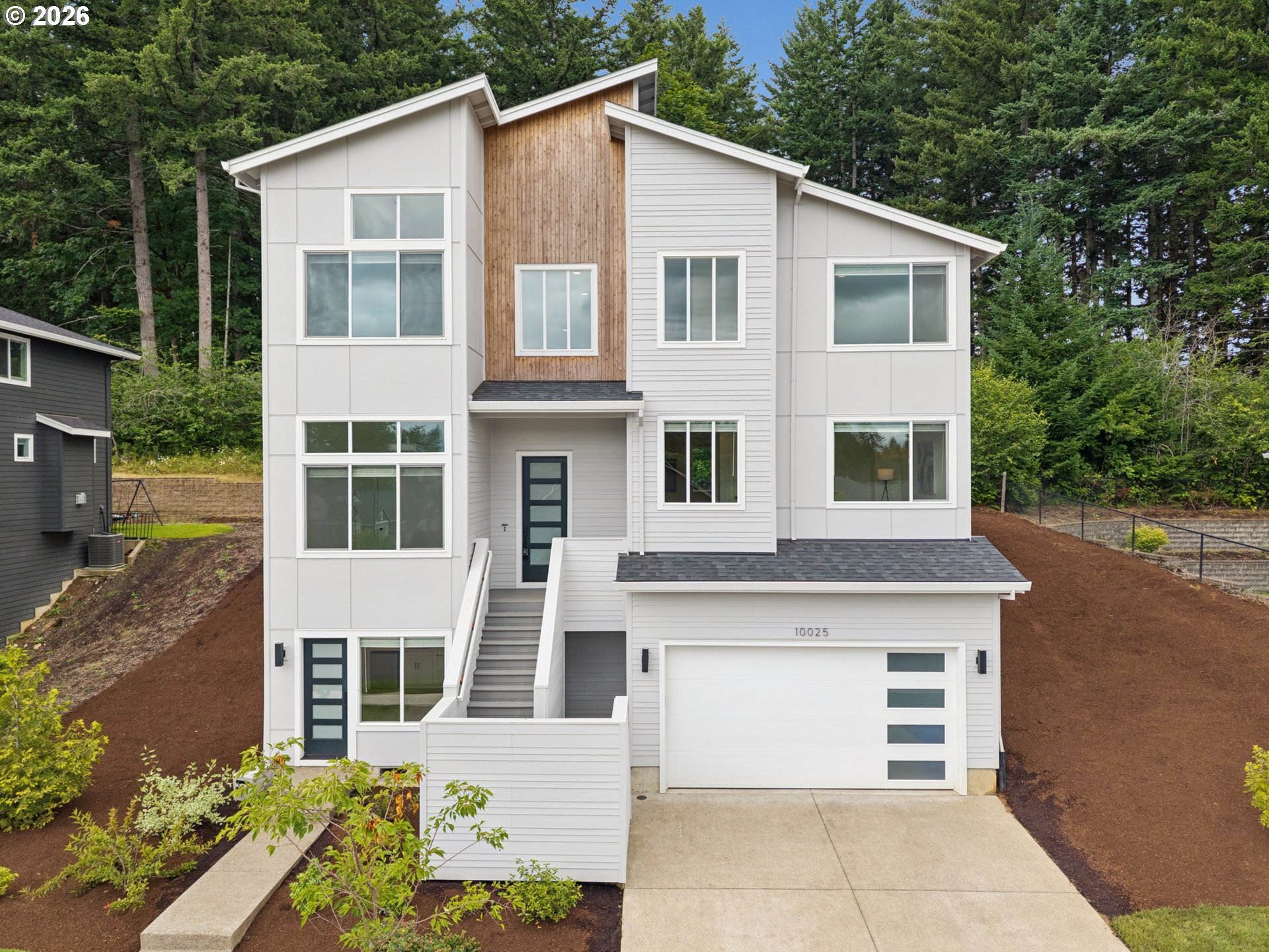 10025 SE NICHOLAS DR Property Photo 1