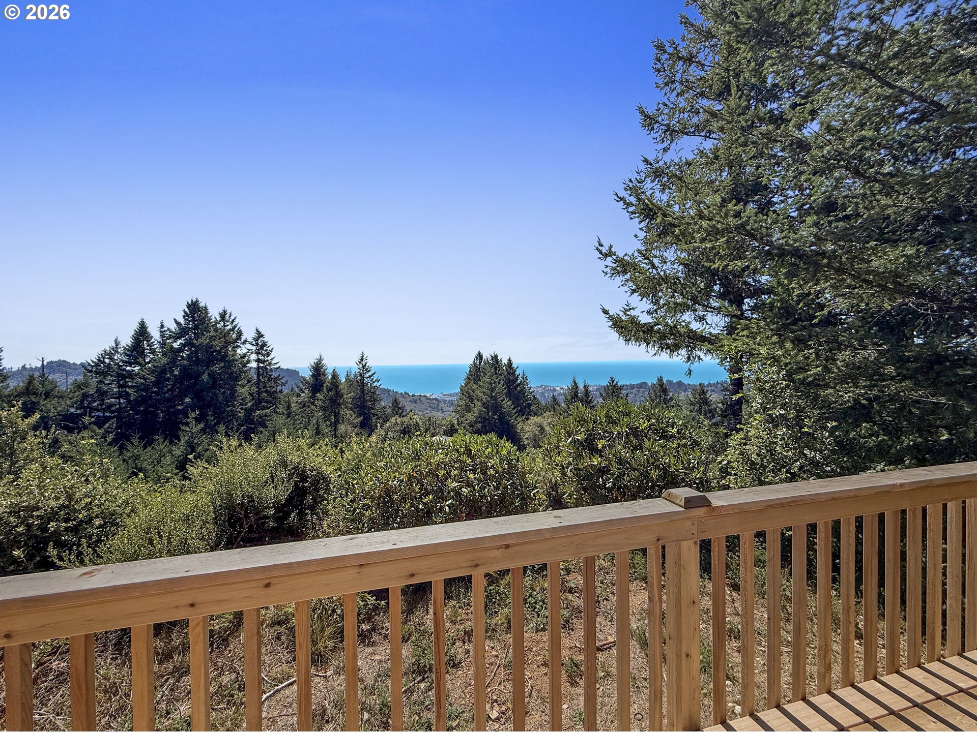 17450 Mountain Dr Property Photo 15