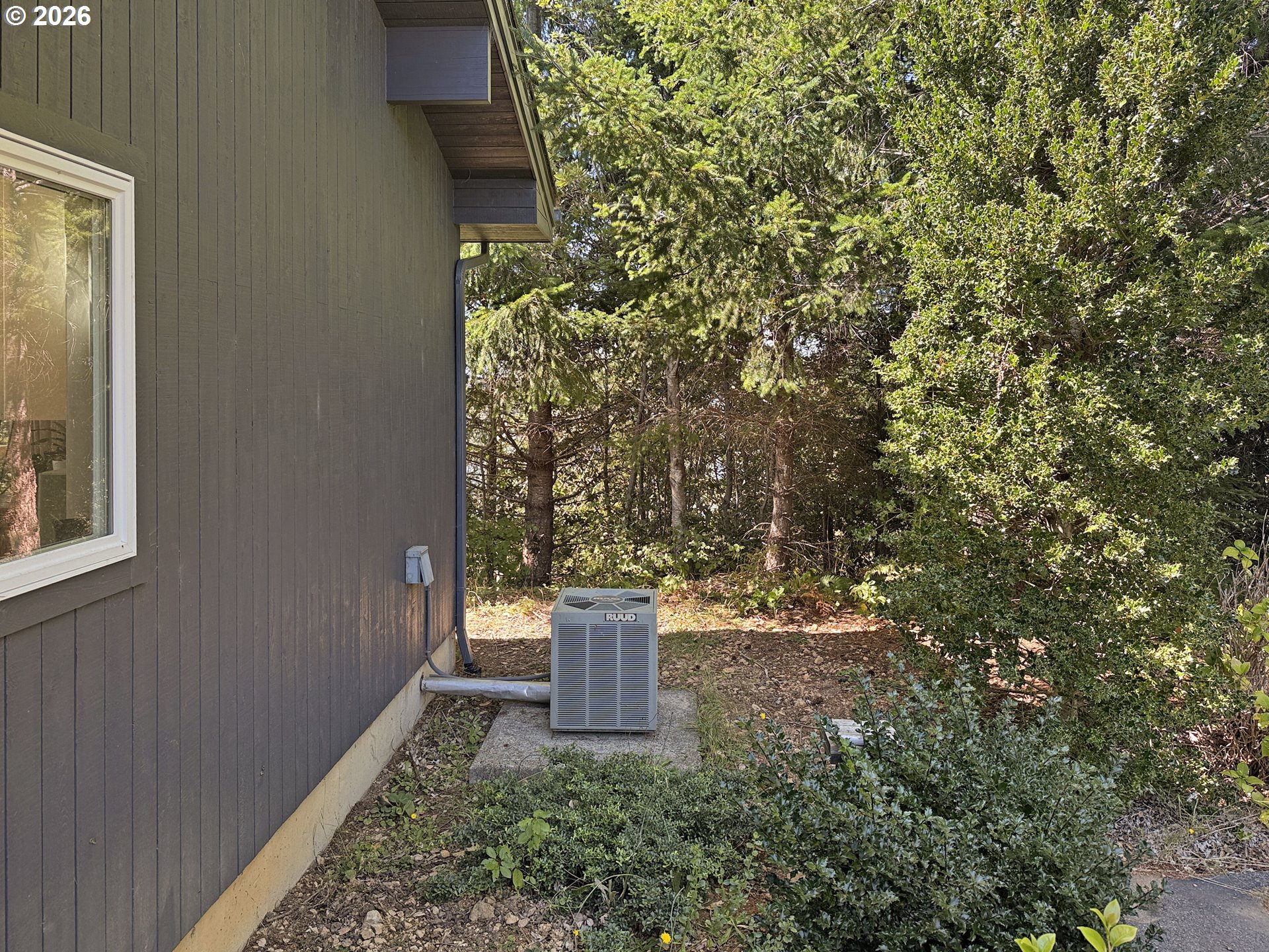 17450 Mountain Dr Property Photo 39