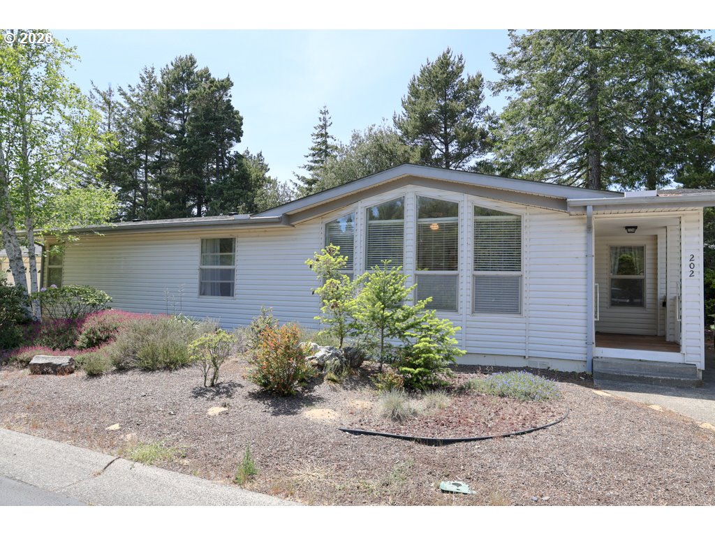 202 Munsel Creek Loop Property Photo 1