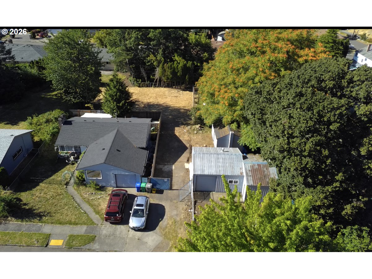 12041 Ne Siskiyou St Property Photo 1