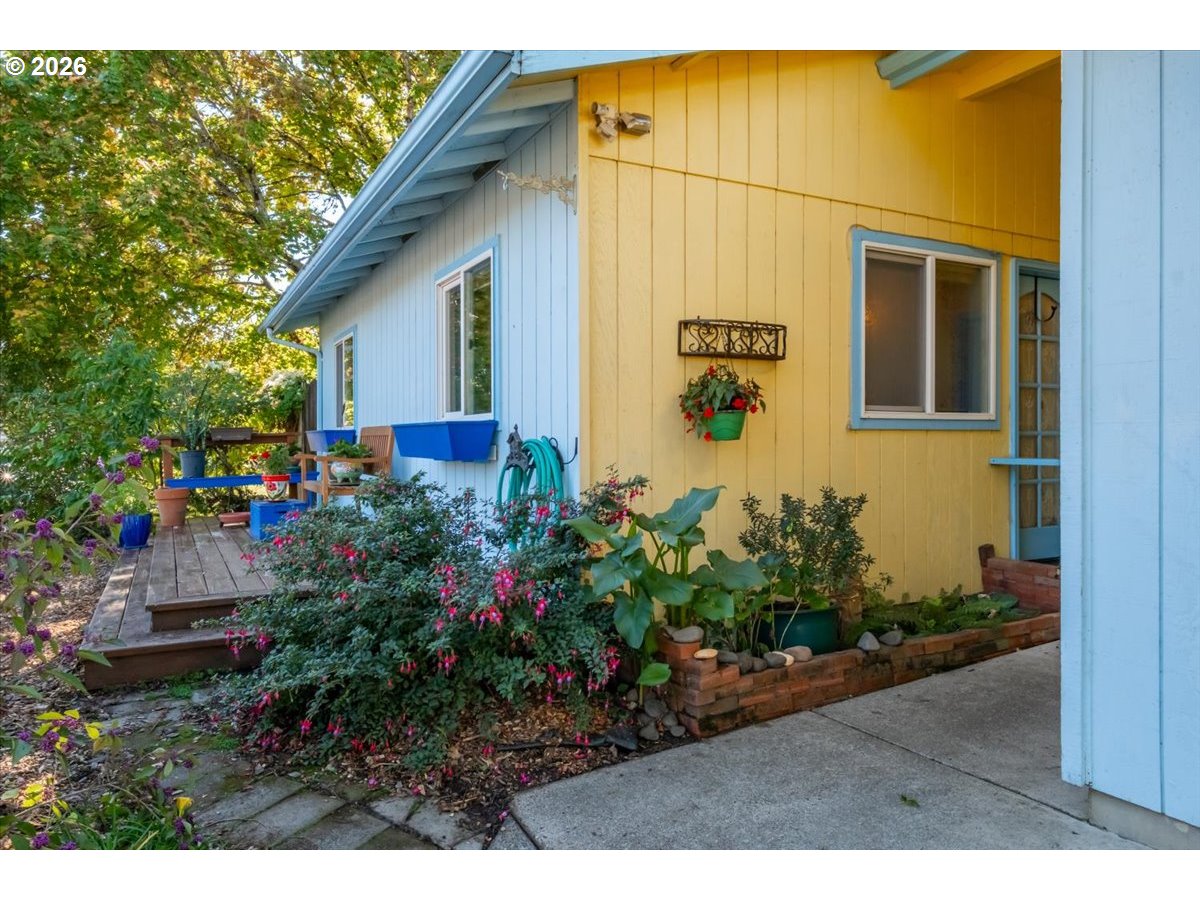 456 Se Villa Dr Property Photo 5
