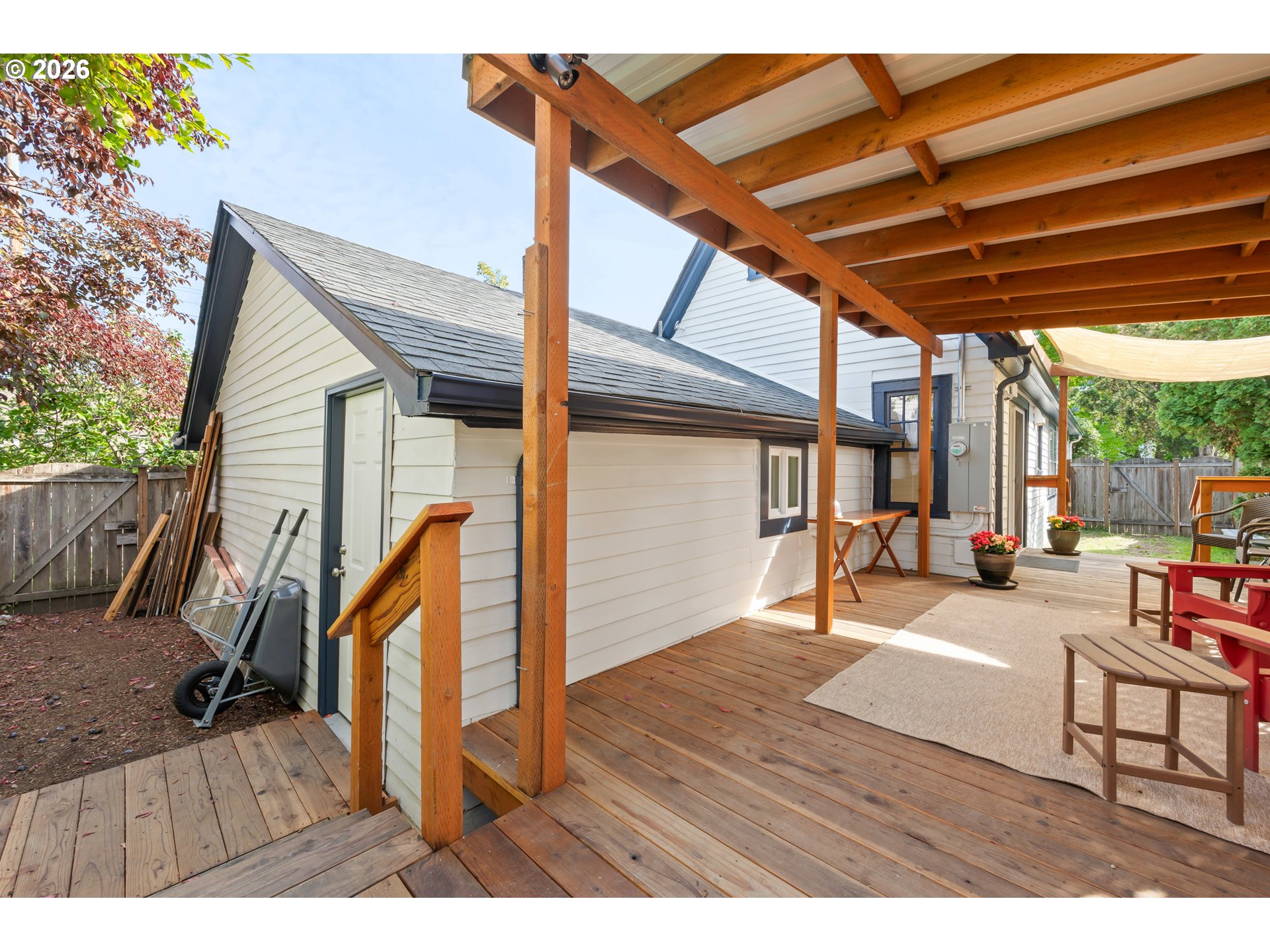 1610 Olive St Property Photo 39