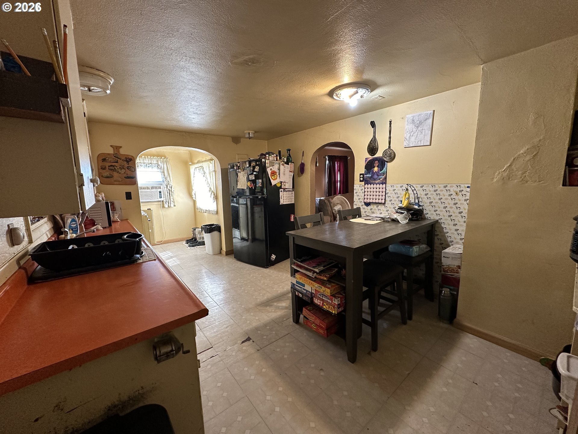 467 17th St Property Photo 5