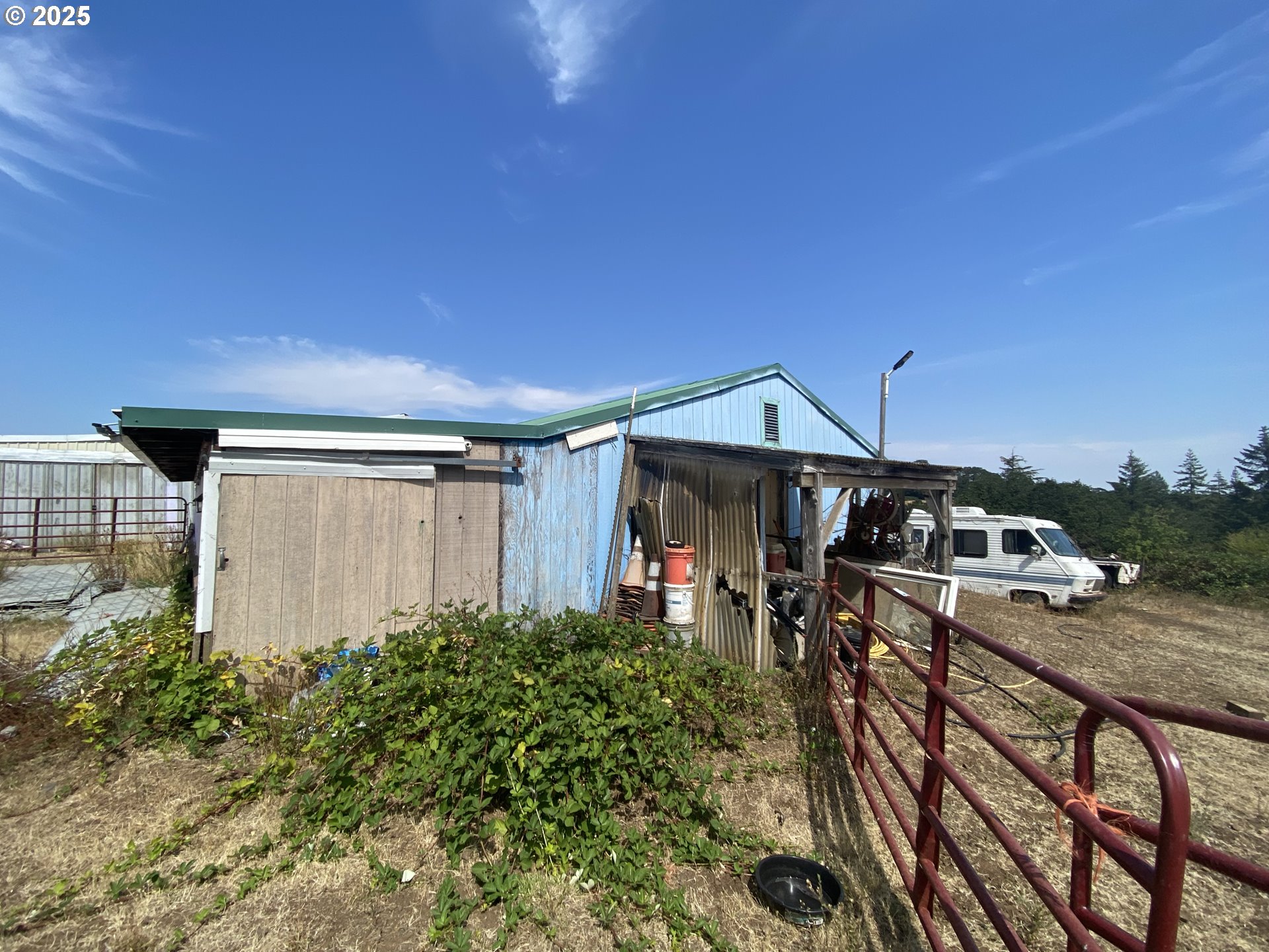 7555 Sawtell Rd Property Photo 23