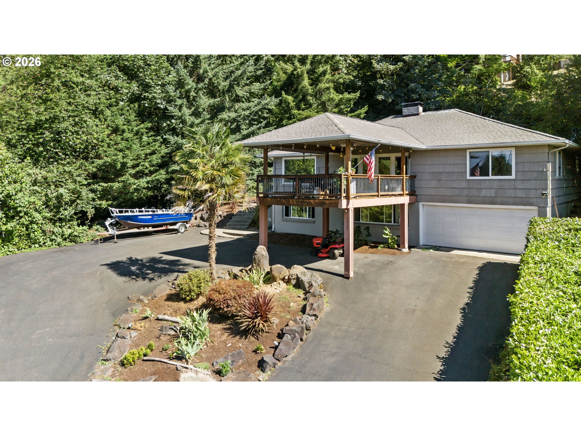 4024 Pacific Way Property Photo 1