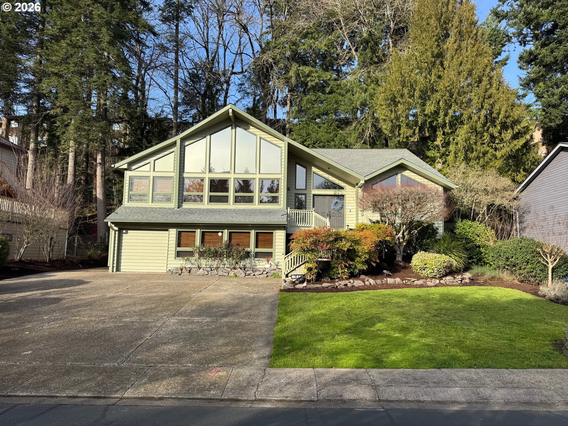 391 Mcnary Heights Dr N Property Photo 2