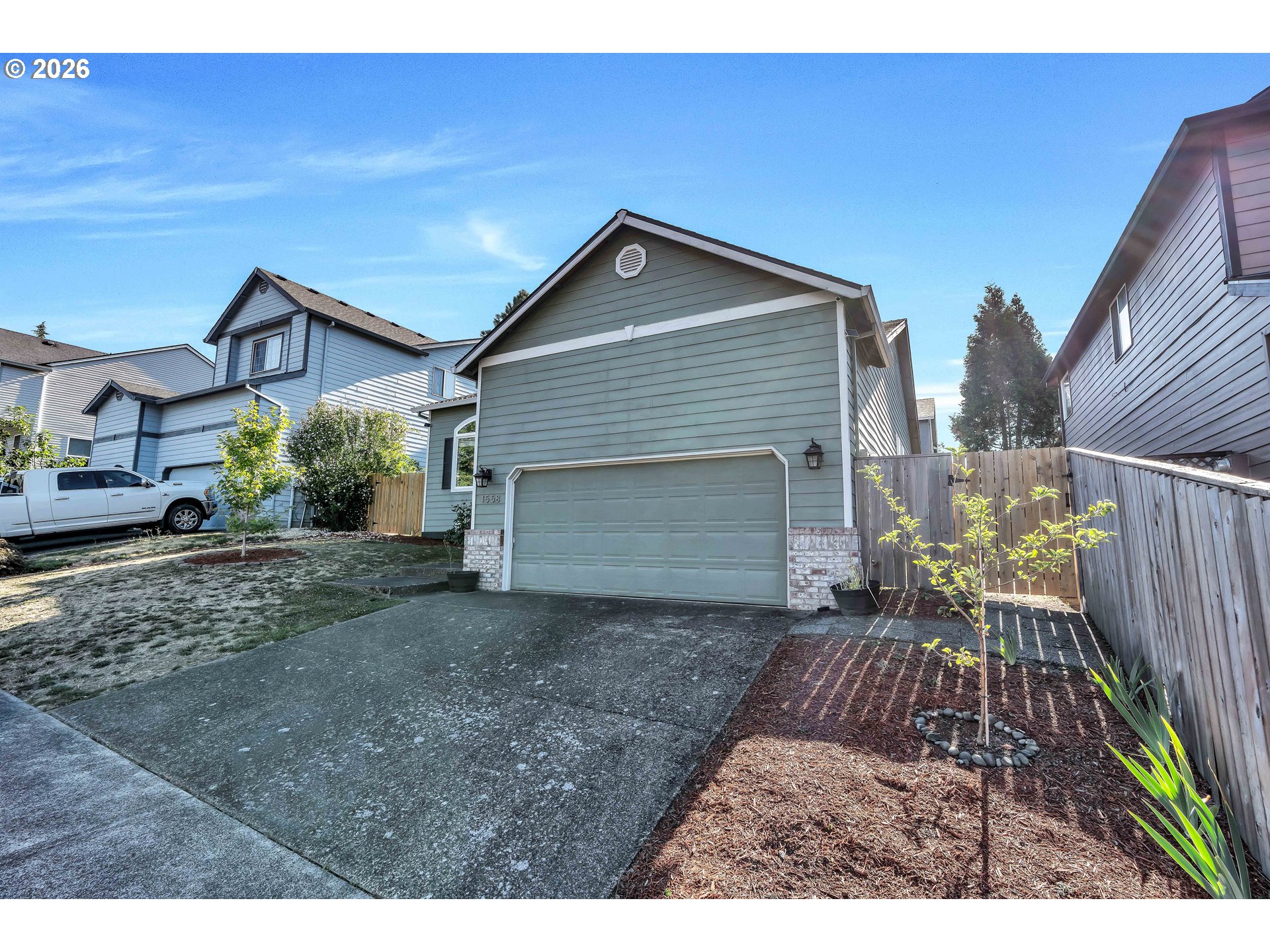 1558 Se Jasmine Way Property Photo 2
