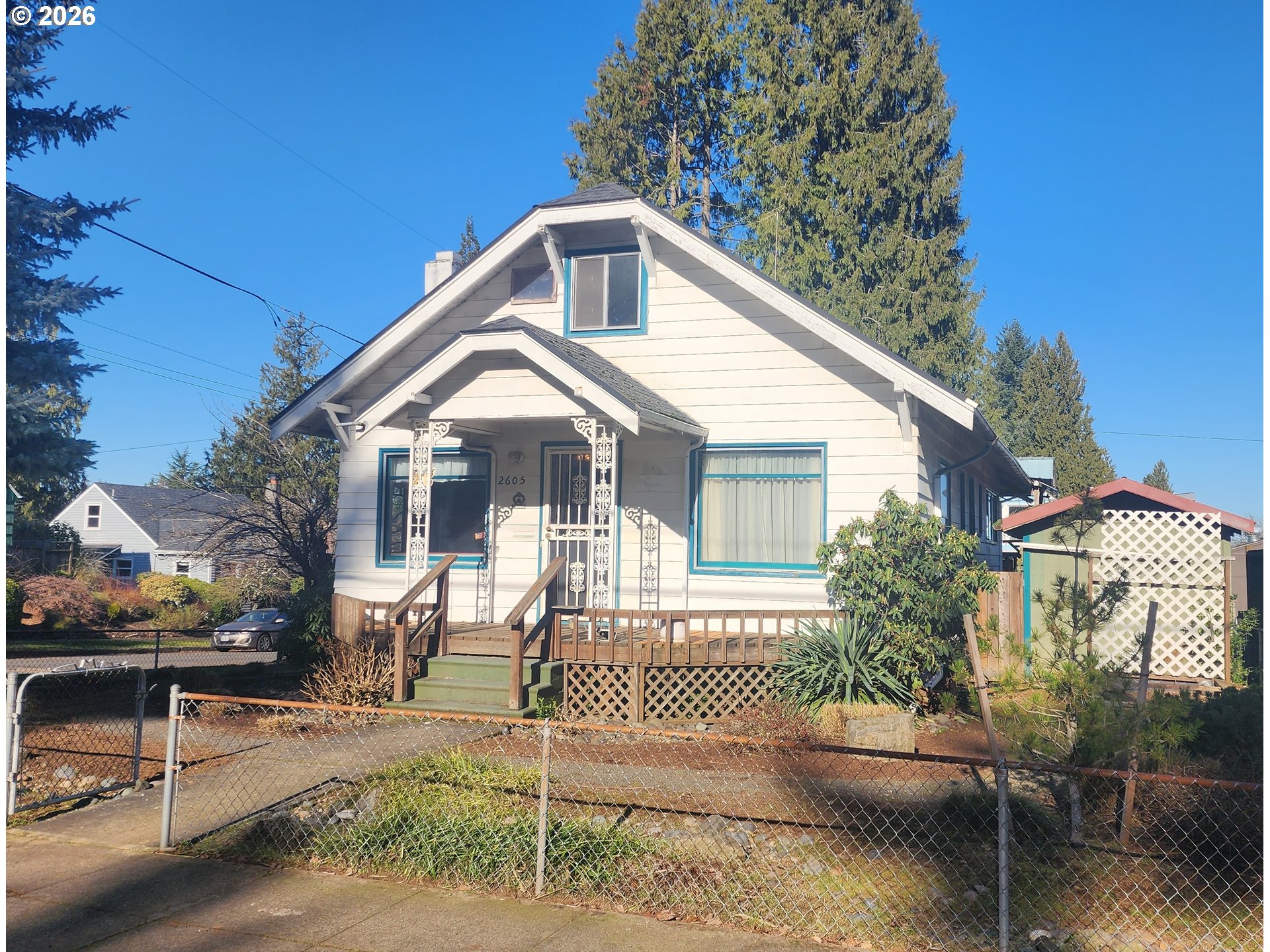 2605 Ne Jarrett St Property Photo 2